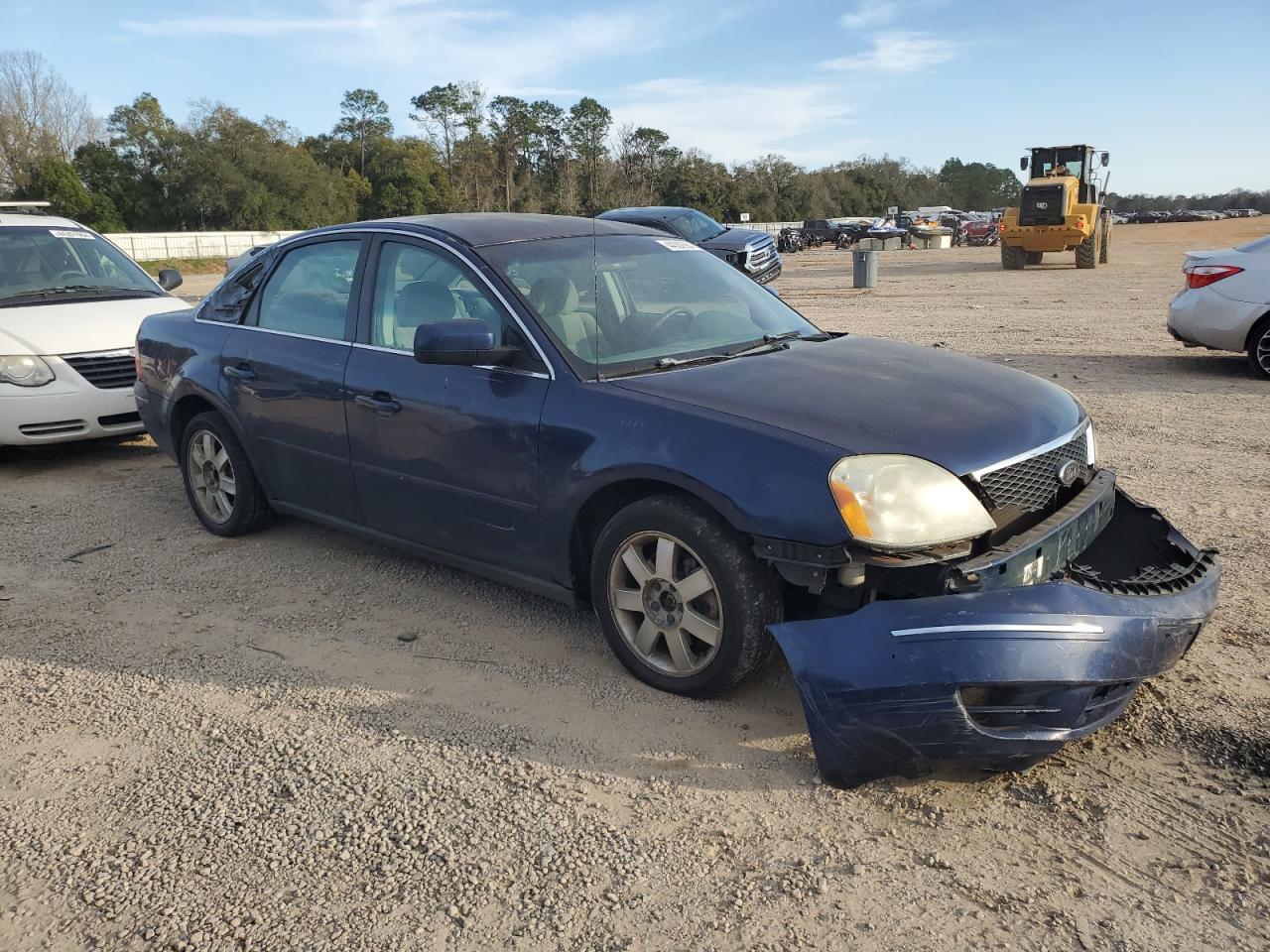 Photo 3 VIN: 1FAFP23185G131445 - FORD FIVE HUNDRED 