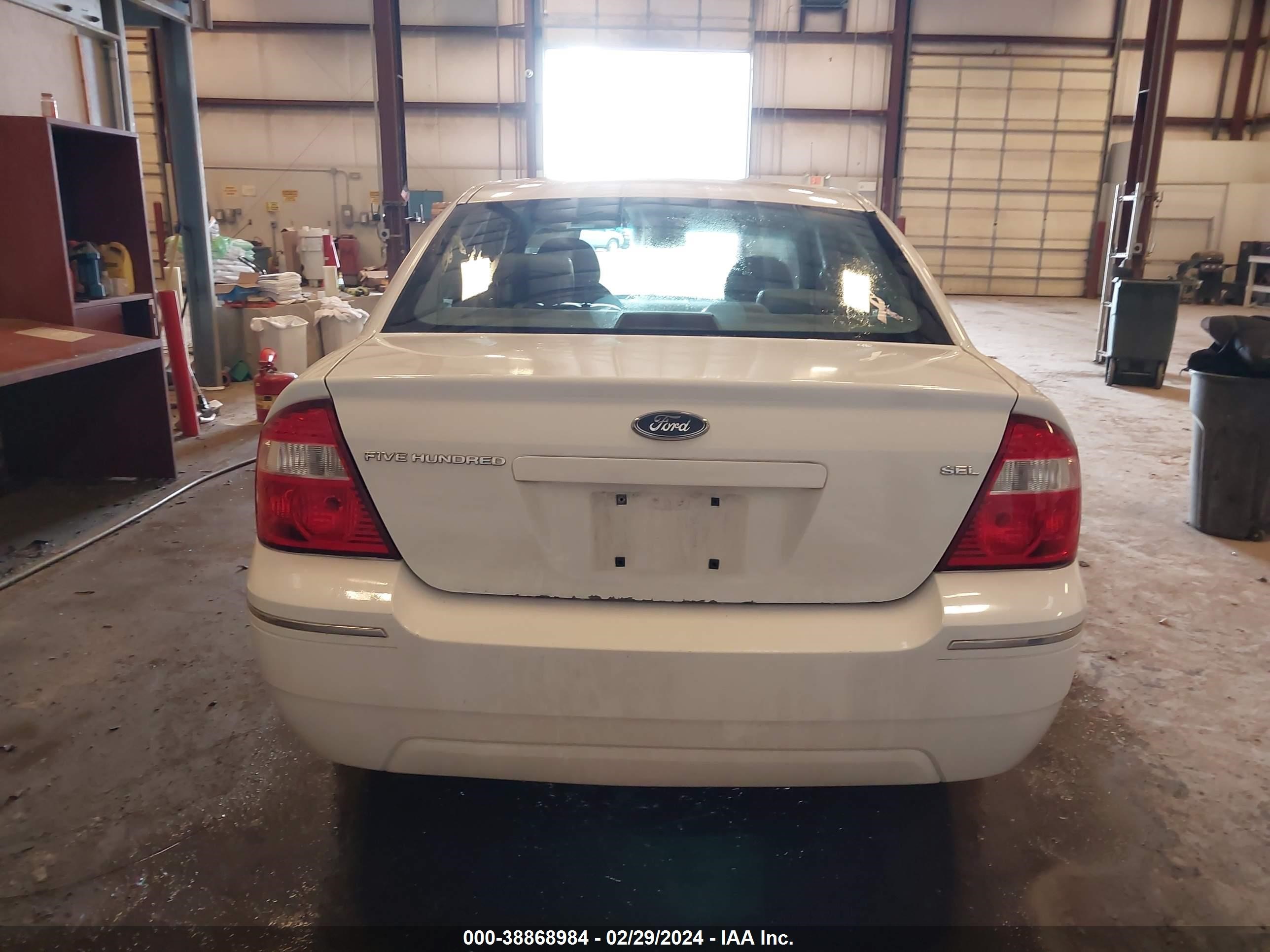 Photo 15 VIN: 1FAFP24185G188615 - FORD FIVE HUNDRED 