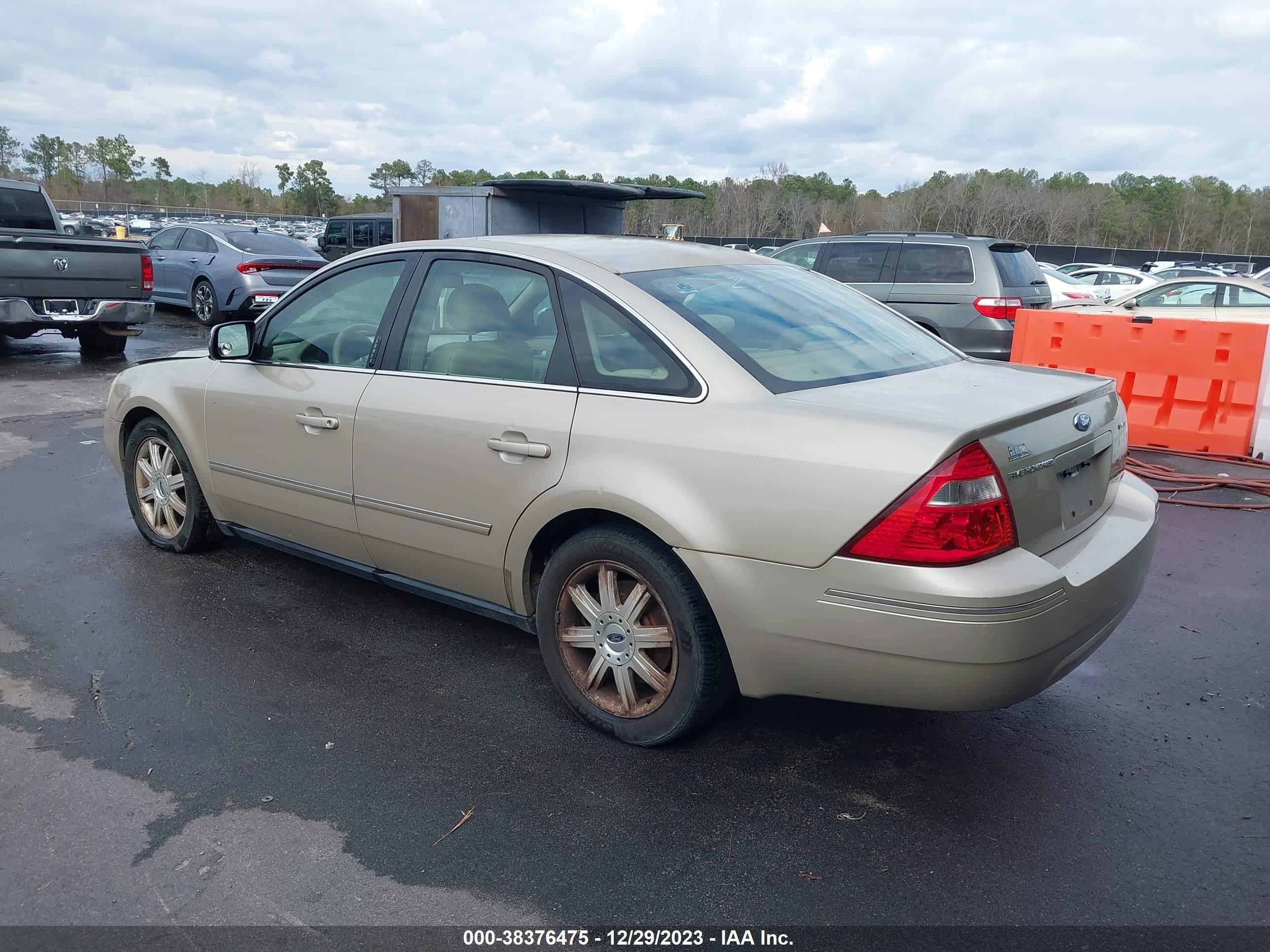 Photo 2 VIN: 1FAFP251X6G109882 - FORD FIVE HUNDRED 