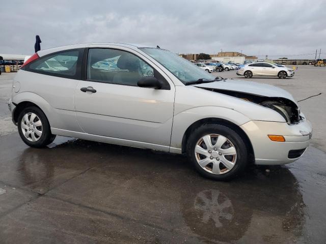 Photo 3 VIN: 1FAFP31N97W348989 - FORD FOCUS ZX3 