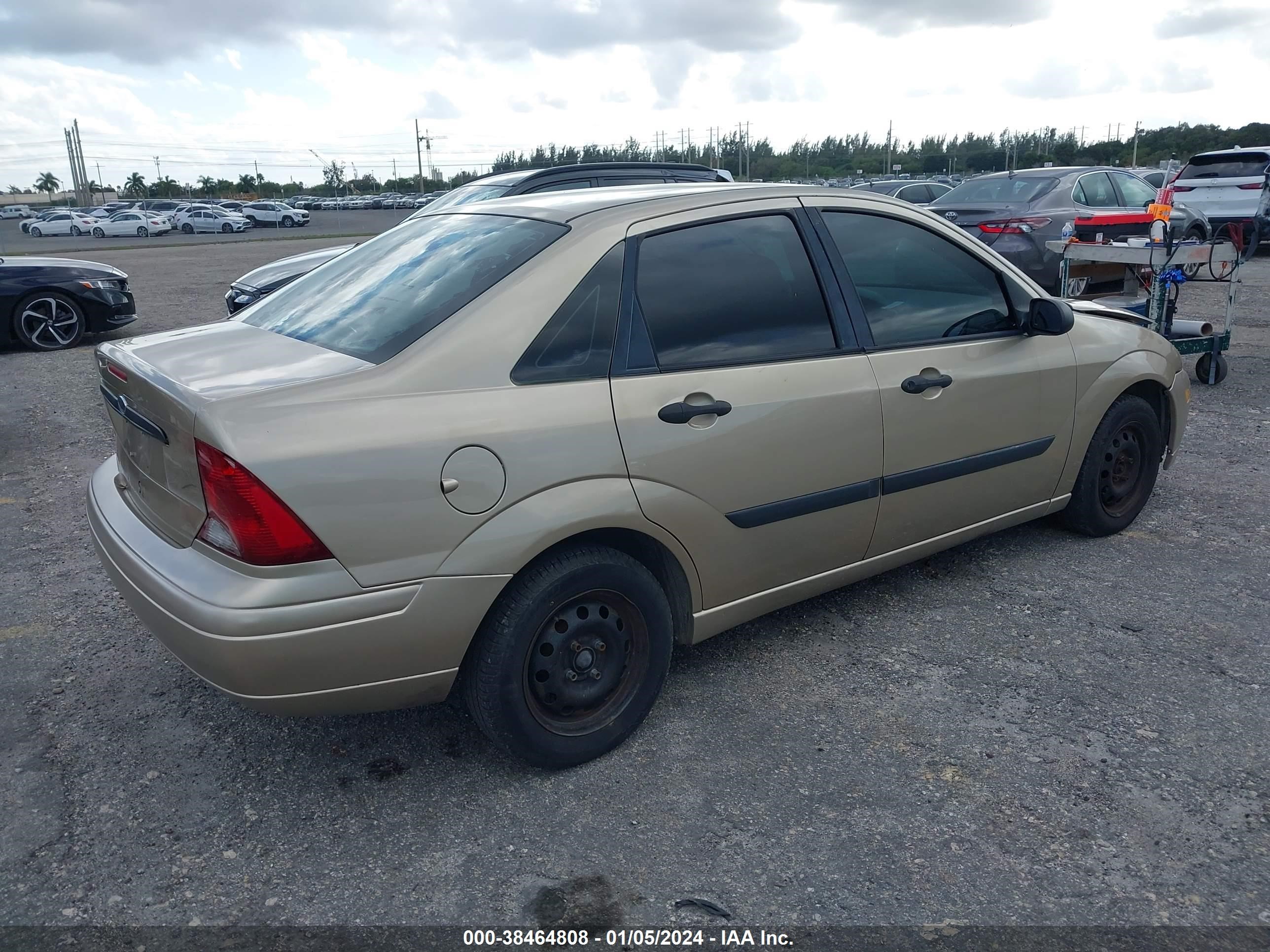 Photo 3 VIN: 1FAFP33P22W160323 - FORD FOCUS 