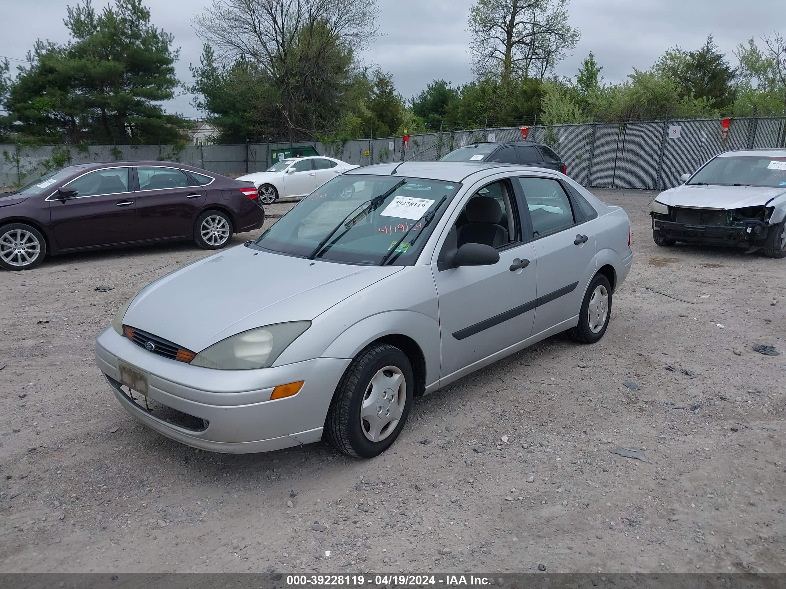 Photo 1 VIN: 1FAFP33P73W155409 - FORD FOCUS 