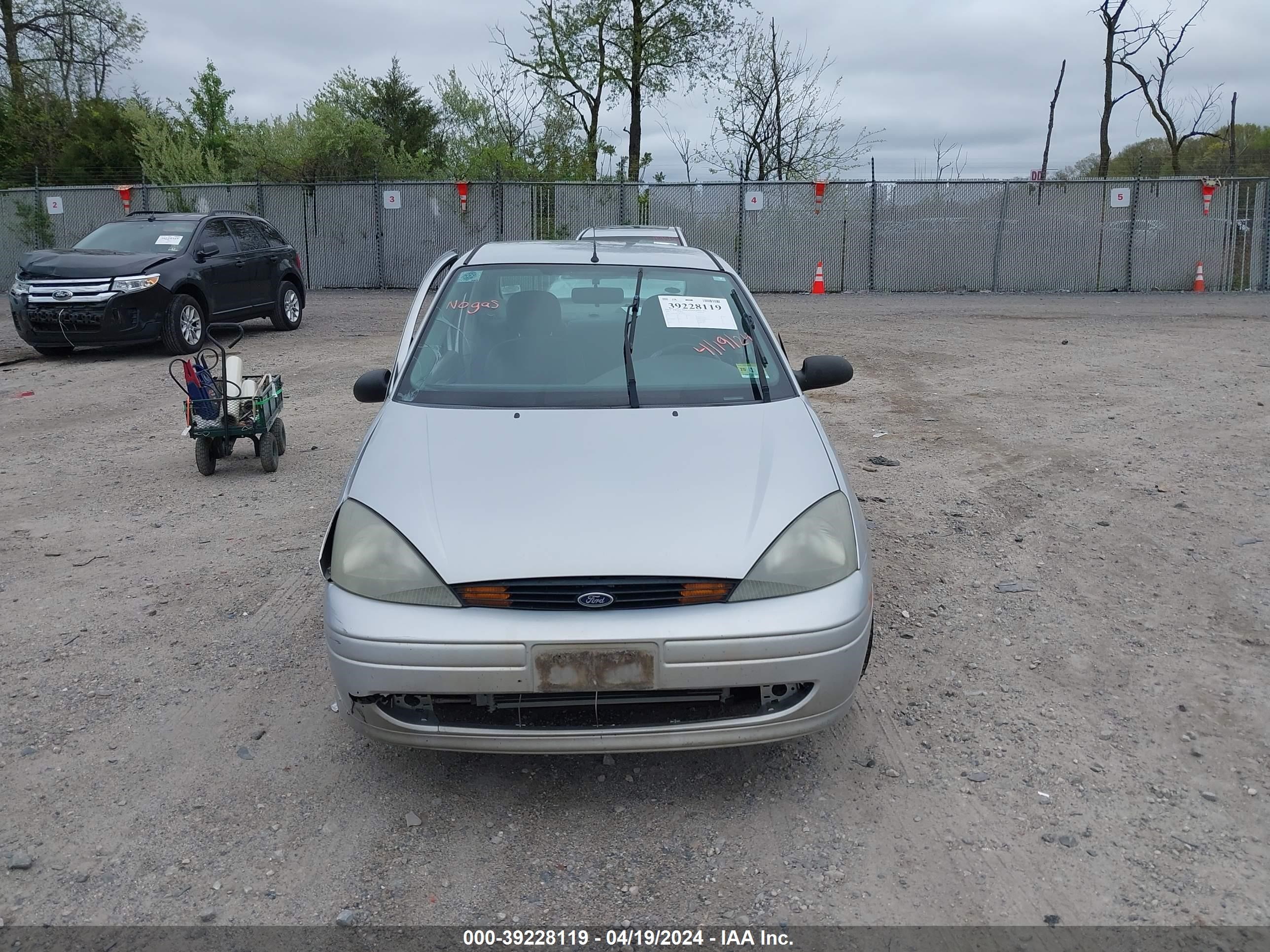 Photo 11 VIN: 1FAFP33P73W155409 - FORD FOCUS 