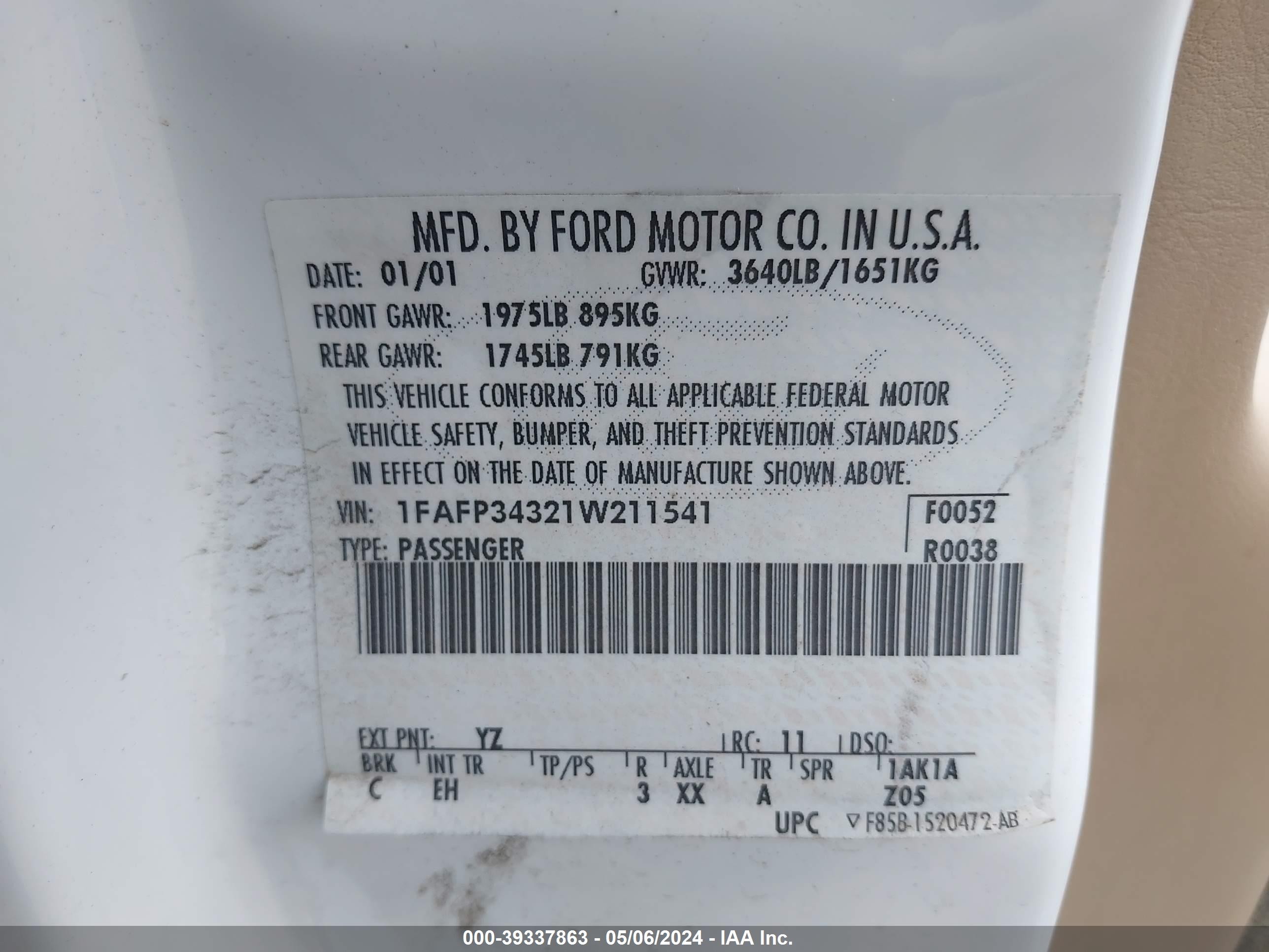 Photo 8 VIN: 1FAFP34321W211541 - FORD FOCUS 