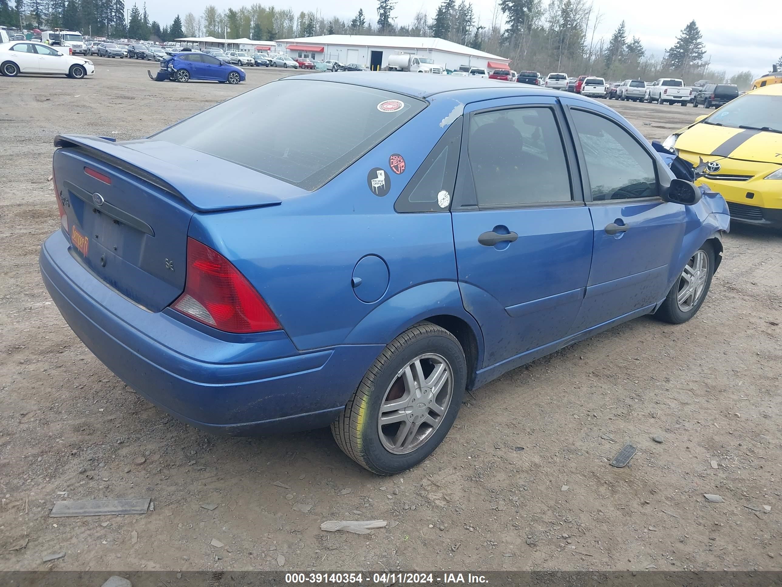 Photo 3 VIN: 1FAFP34332W204308 - FORD FOCUS 