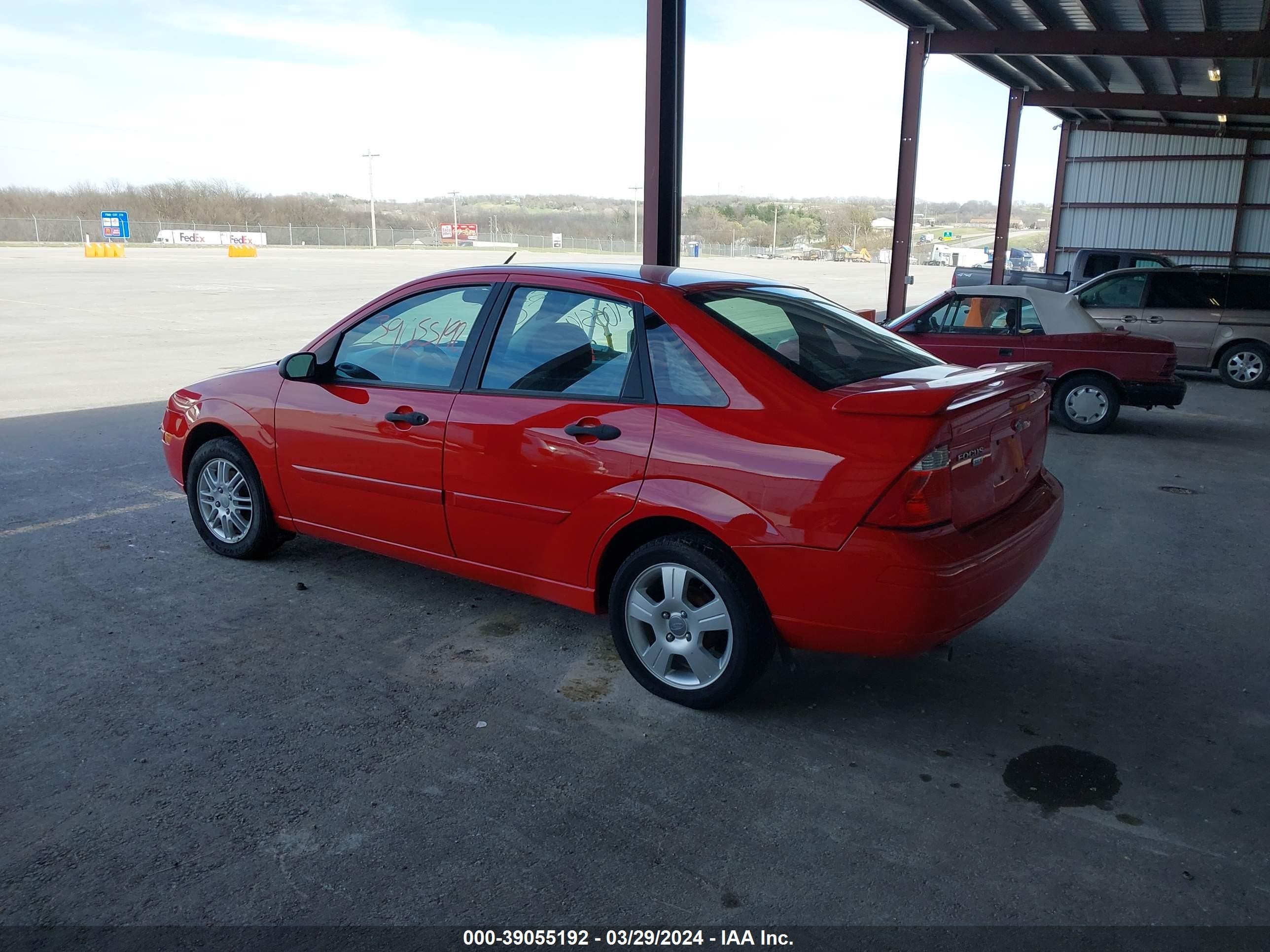 Photo 2 VIN: 1FAFP34N07W153486 - FORD FOCUS 