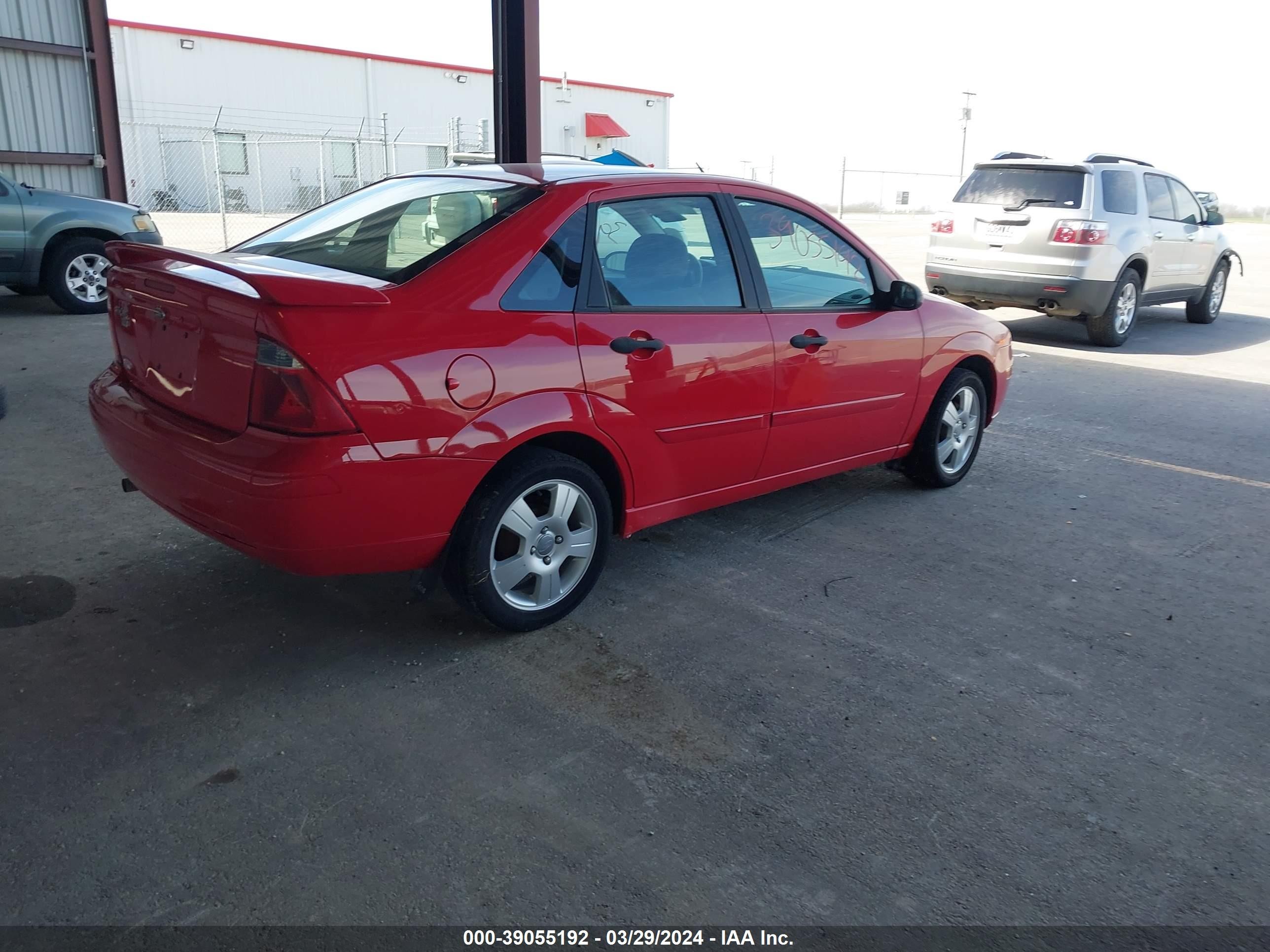 Photo 3 VIN: 1FAFP34N07W153486 - FORD FOCUS 