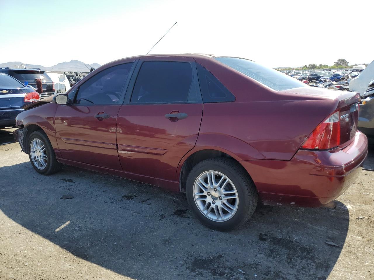 Photo 1 VIN: 1FAFP34N07W301782 - FORD FOCUS 