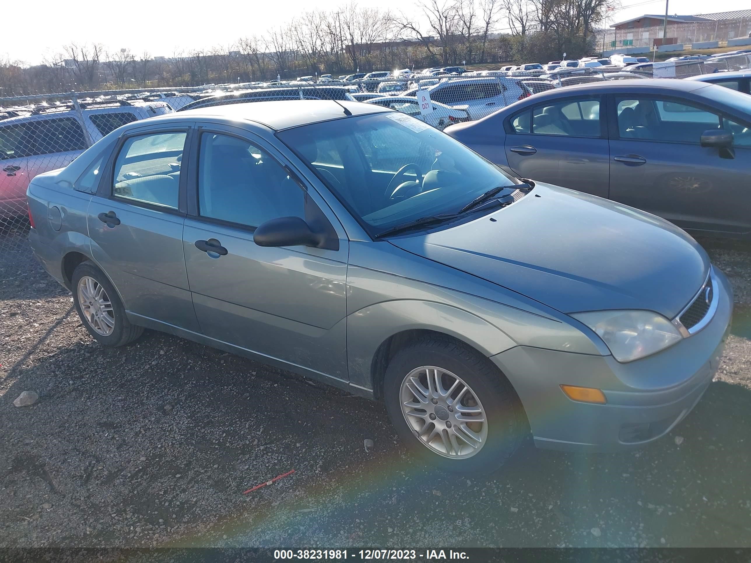 Photo 0 VIN: 1FAFP34N16W111570 - FORD FOCUS 