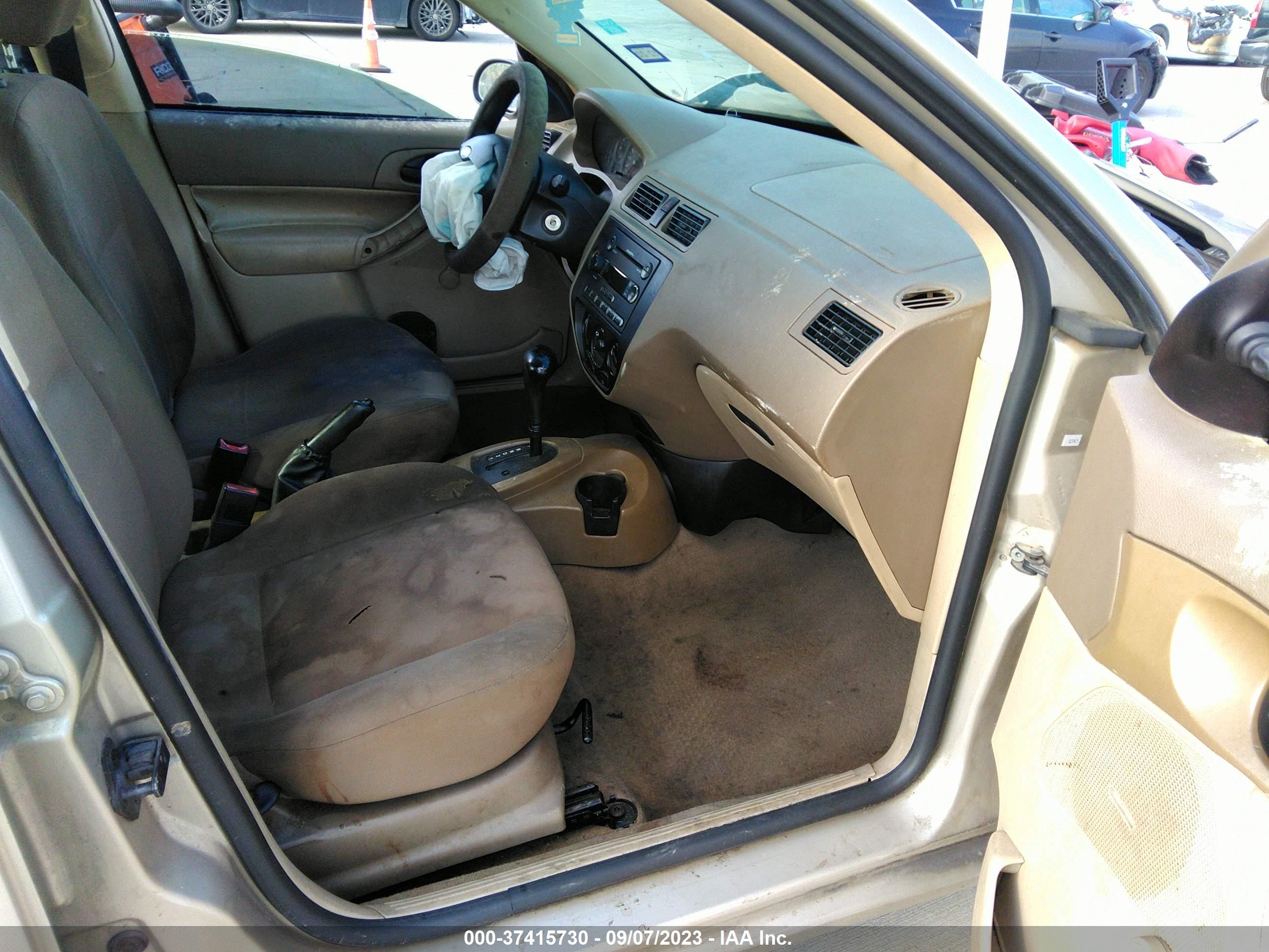 Photo 4 VIN: 1FAFP34N17W151696 - FORD FOCUS 