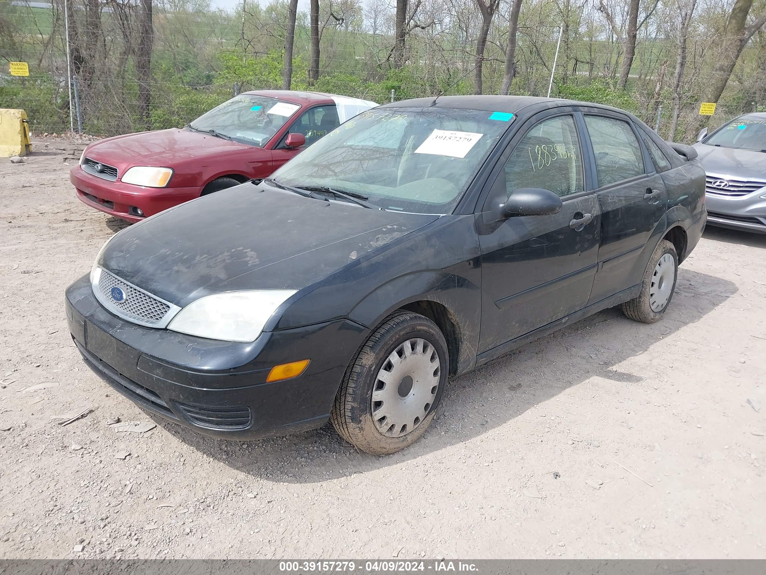 Photo 1 VIN: 1FAFP34N25W223597 - FORD FOCUS 