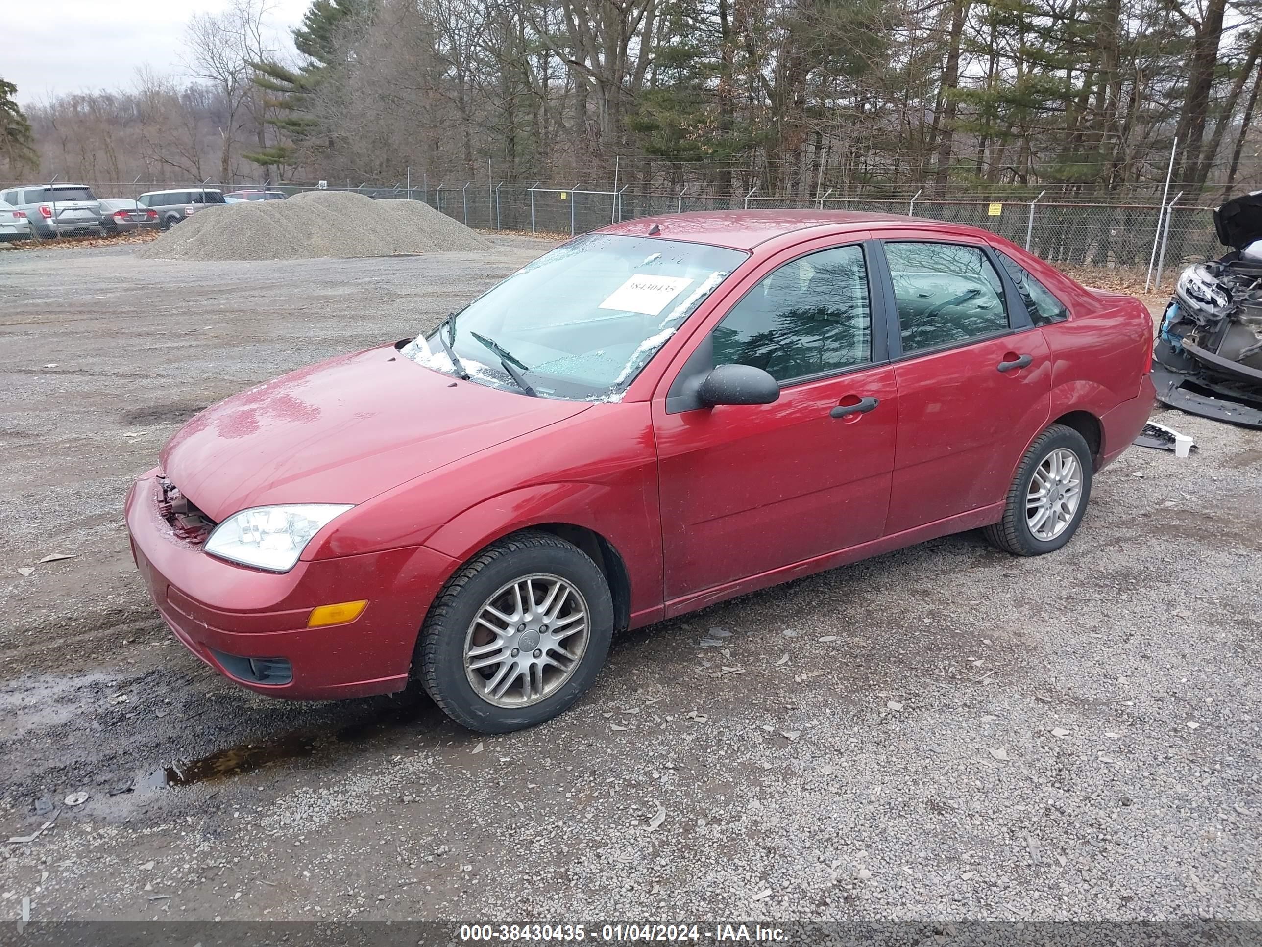 Photo 1 VIN: 1FAFP34N25W247737 - FORD FOCUS 