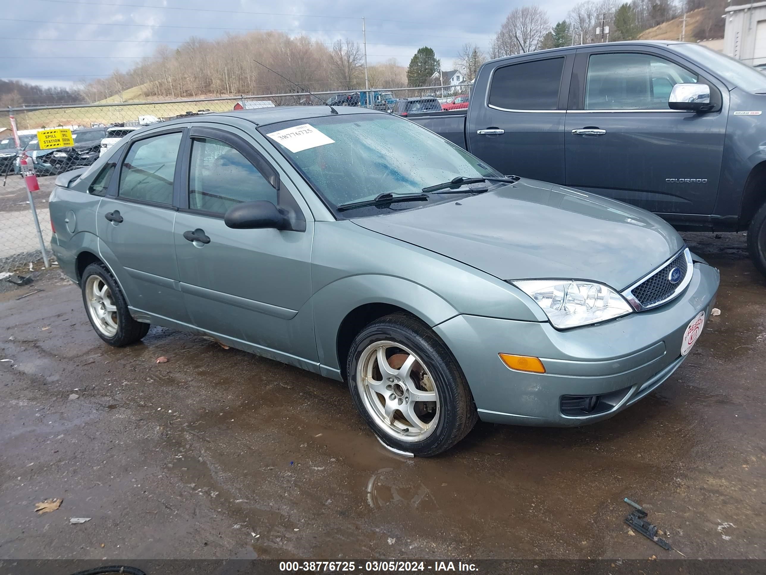 Photo 0 VIN: 1FAFP34N25W258706 - FORD FOCUS 