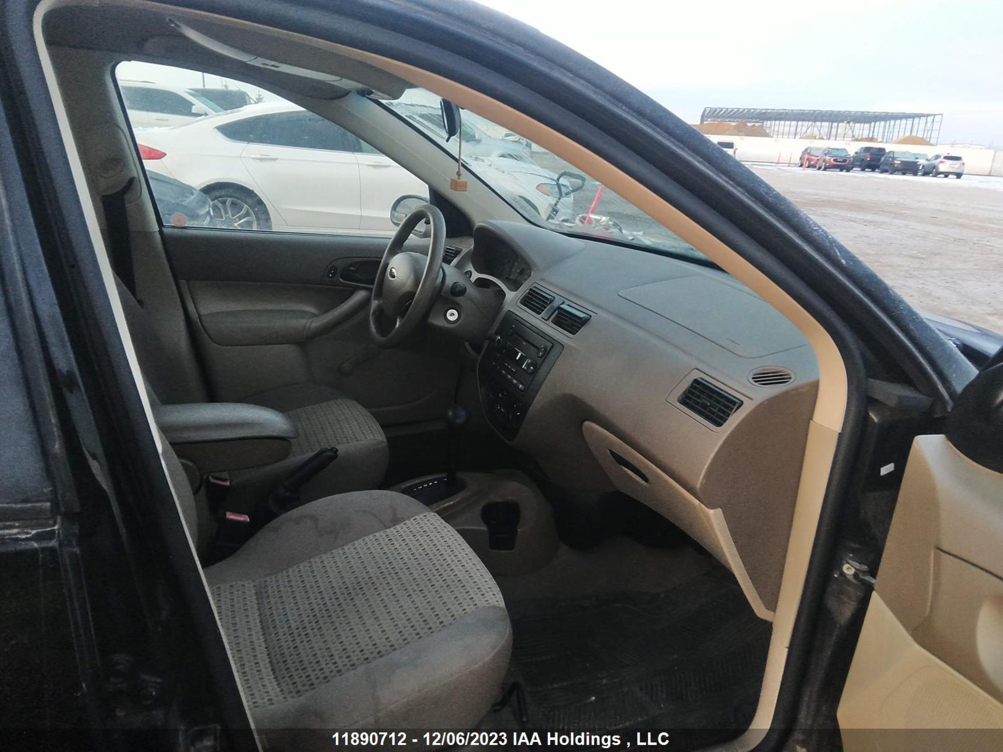 Photo 4 VIN: 1FAFP34N26W125767 - FORD FOCUS 