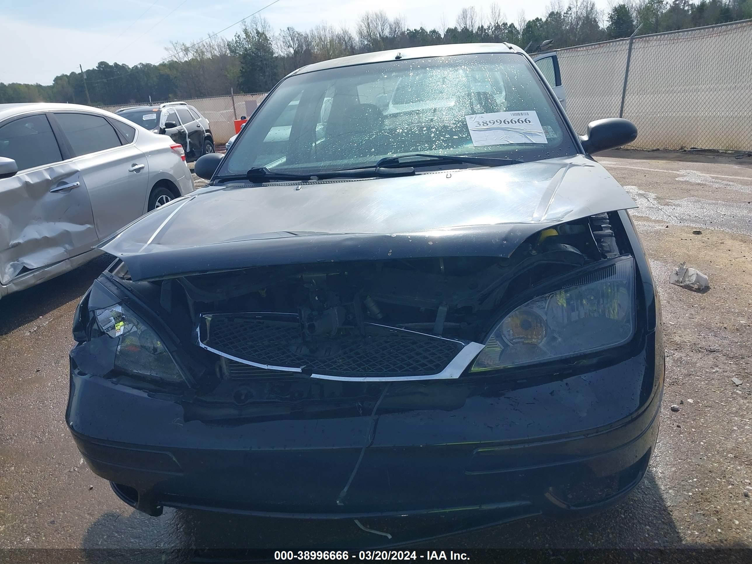 Photo 5 VIN: 1FAFP34N27W174856 - FORD FOCUS 