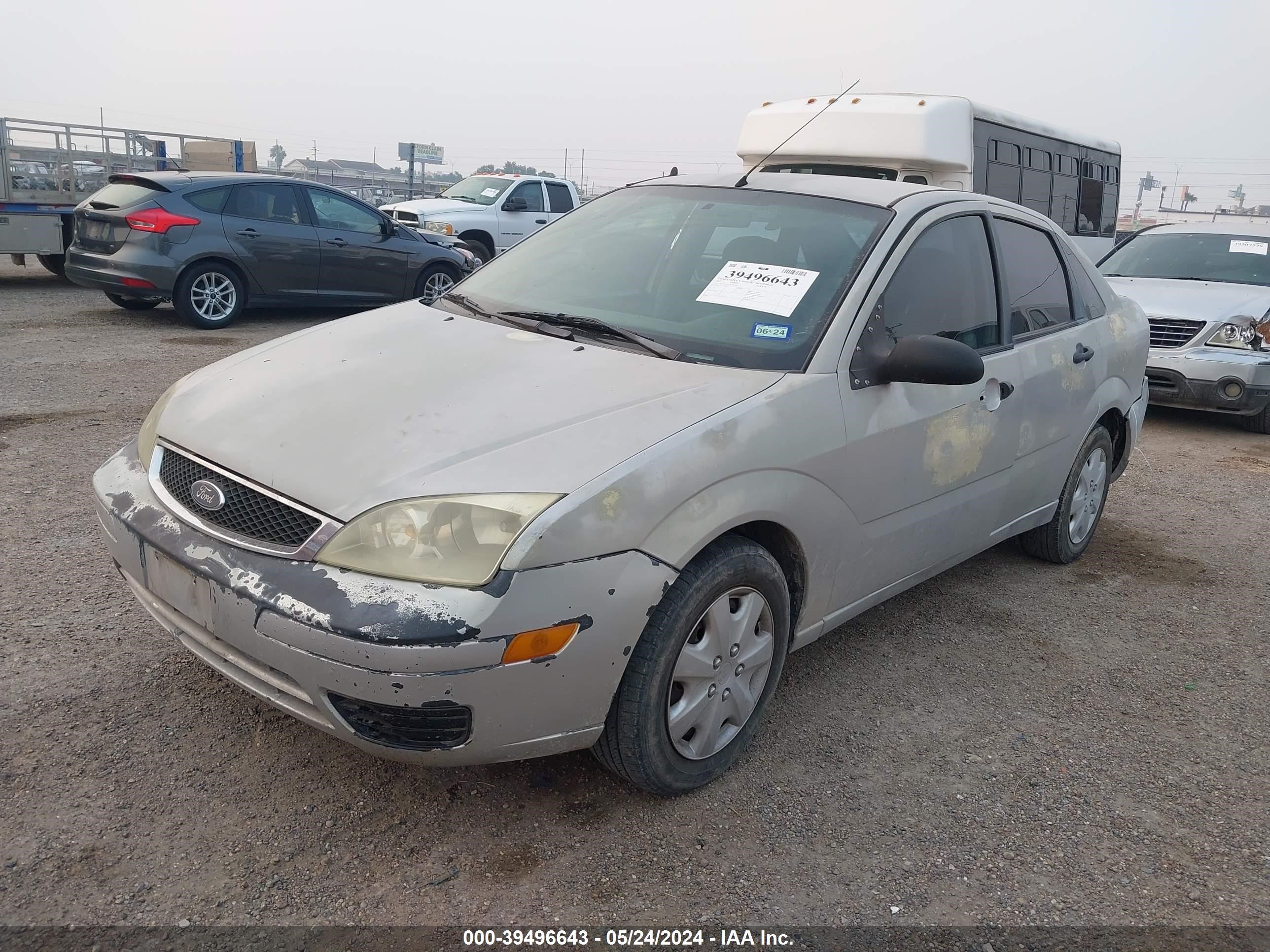 Photo 1 VIN: 1FAFP34N27W204714 - FORD FOCUS 