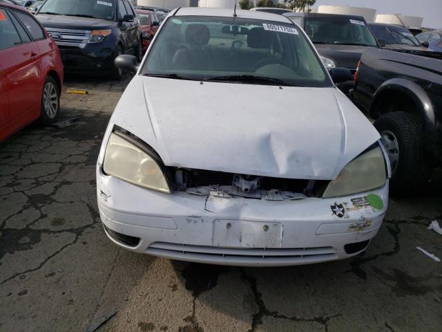 Photo 4 VIN: 1FAFP34N35W105669 - FORD FOCUS 