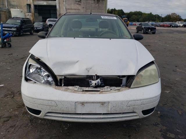 Photo 4 VIN: 1FAFP34N35W112069 - FORD FOCUS ZX4 