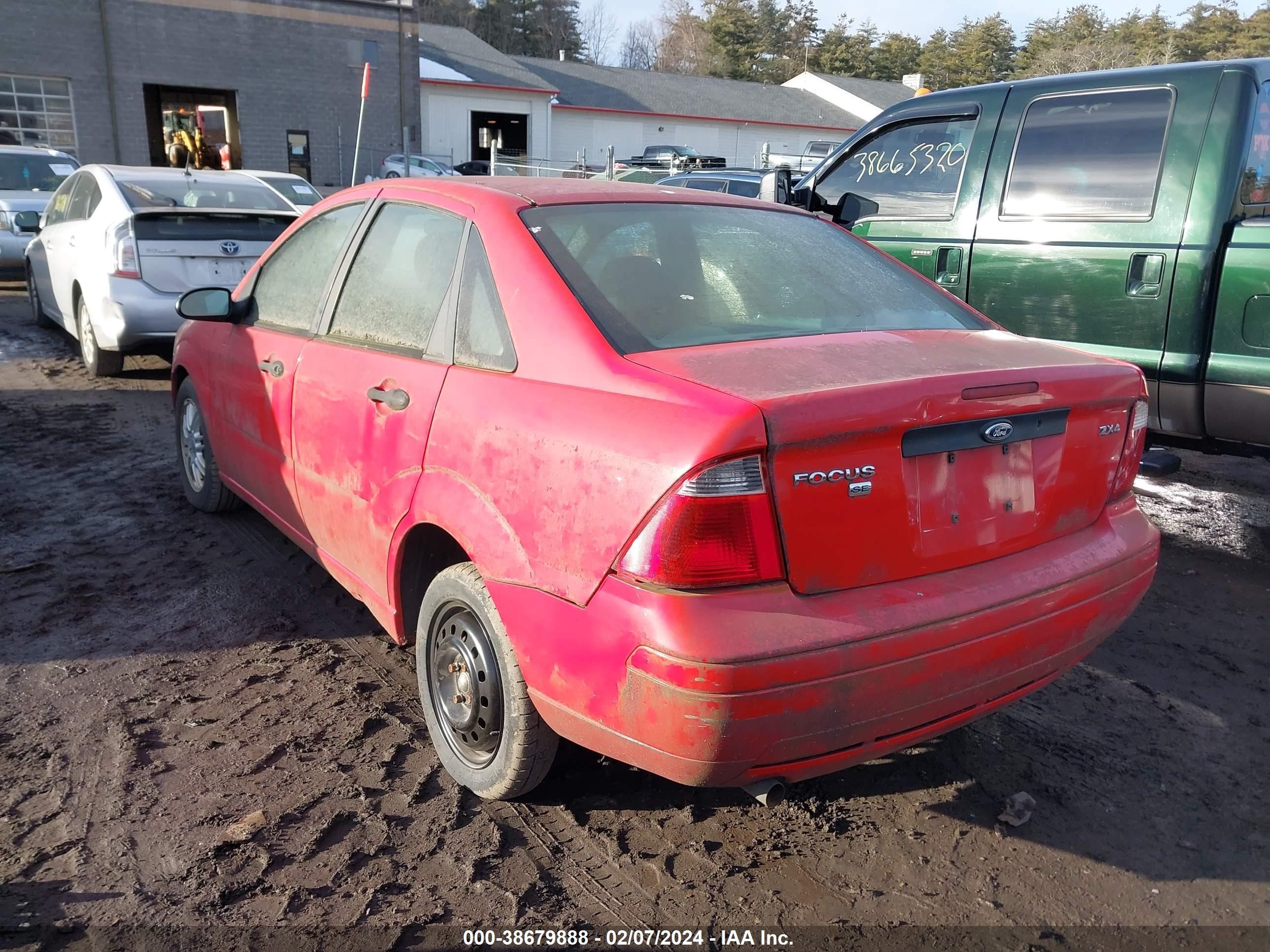 Photo 2 VIN: 1FAFP34N35W212821 - FORD FOCUS 