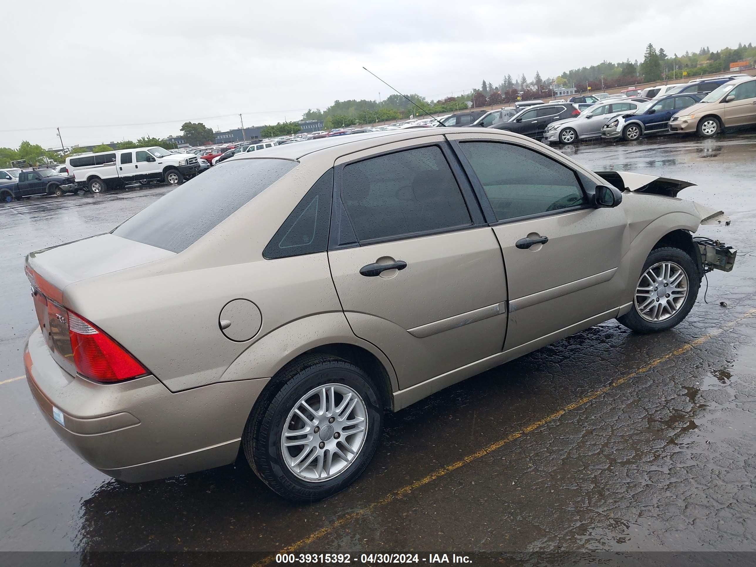 Photo 3 VIN: 1FAFP34N35W271206 - FORD FOCUS 