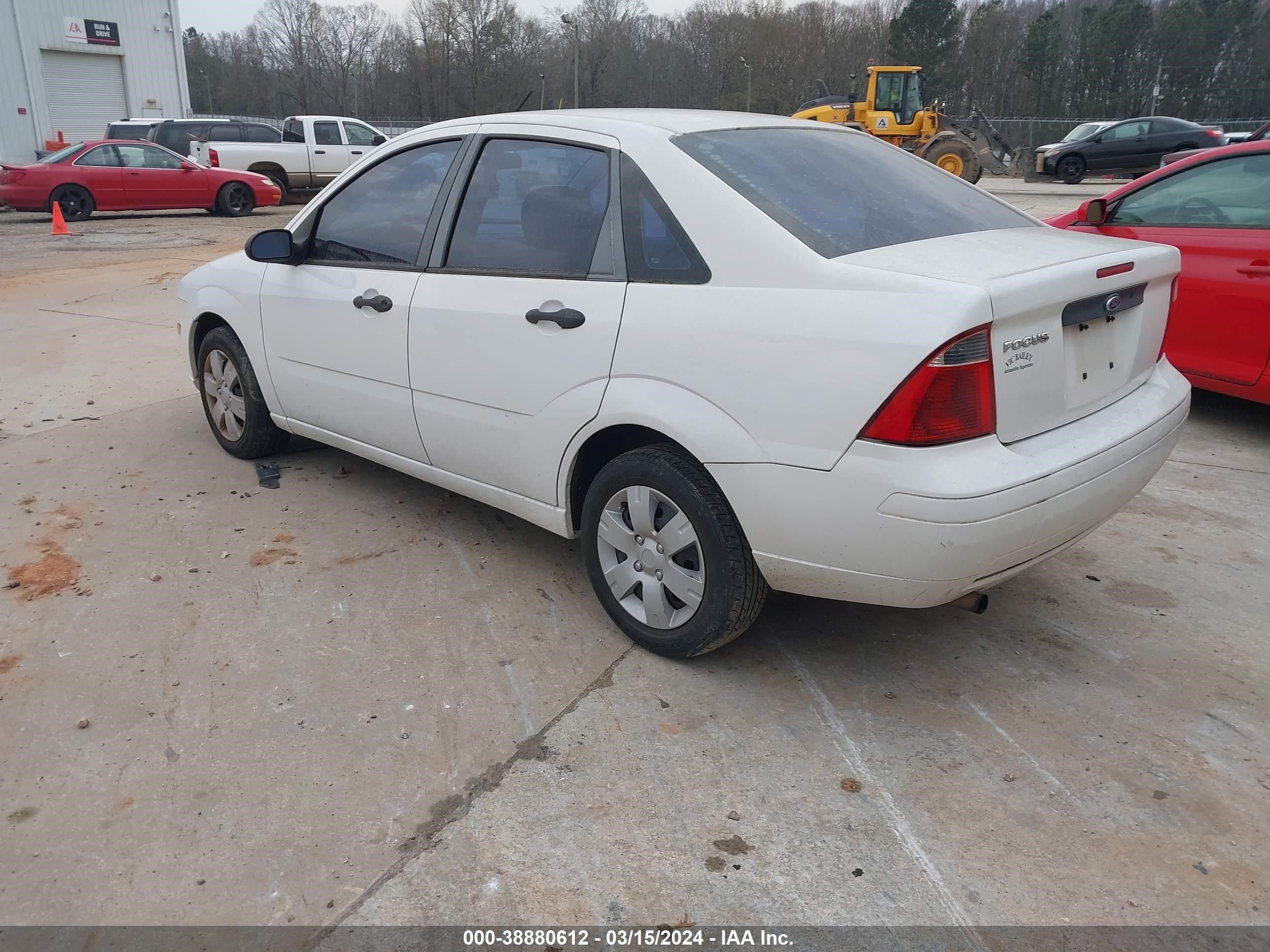 Photo 2 VIN: 1FAFP34N37W199376 - FORD FOCUS 