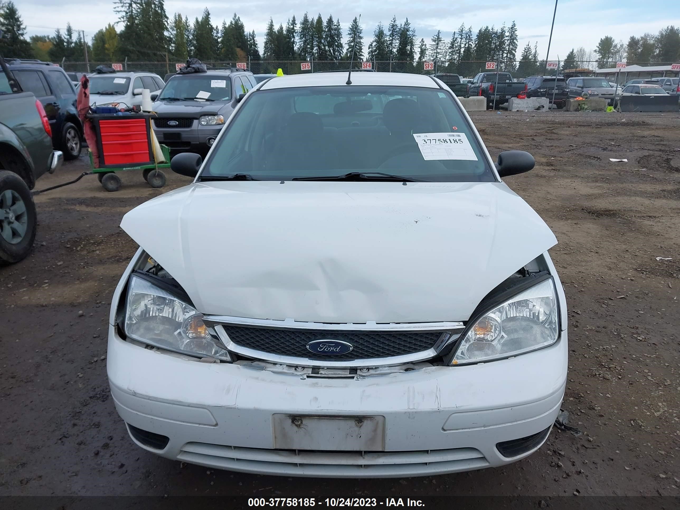 Photo 11 VIN: 1FAFP34N37W353312 - FORD FOCUS 