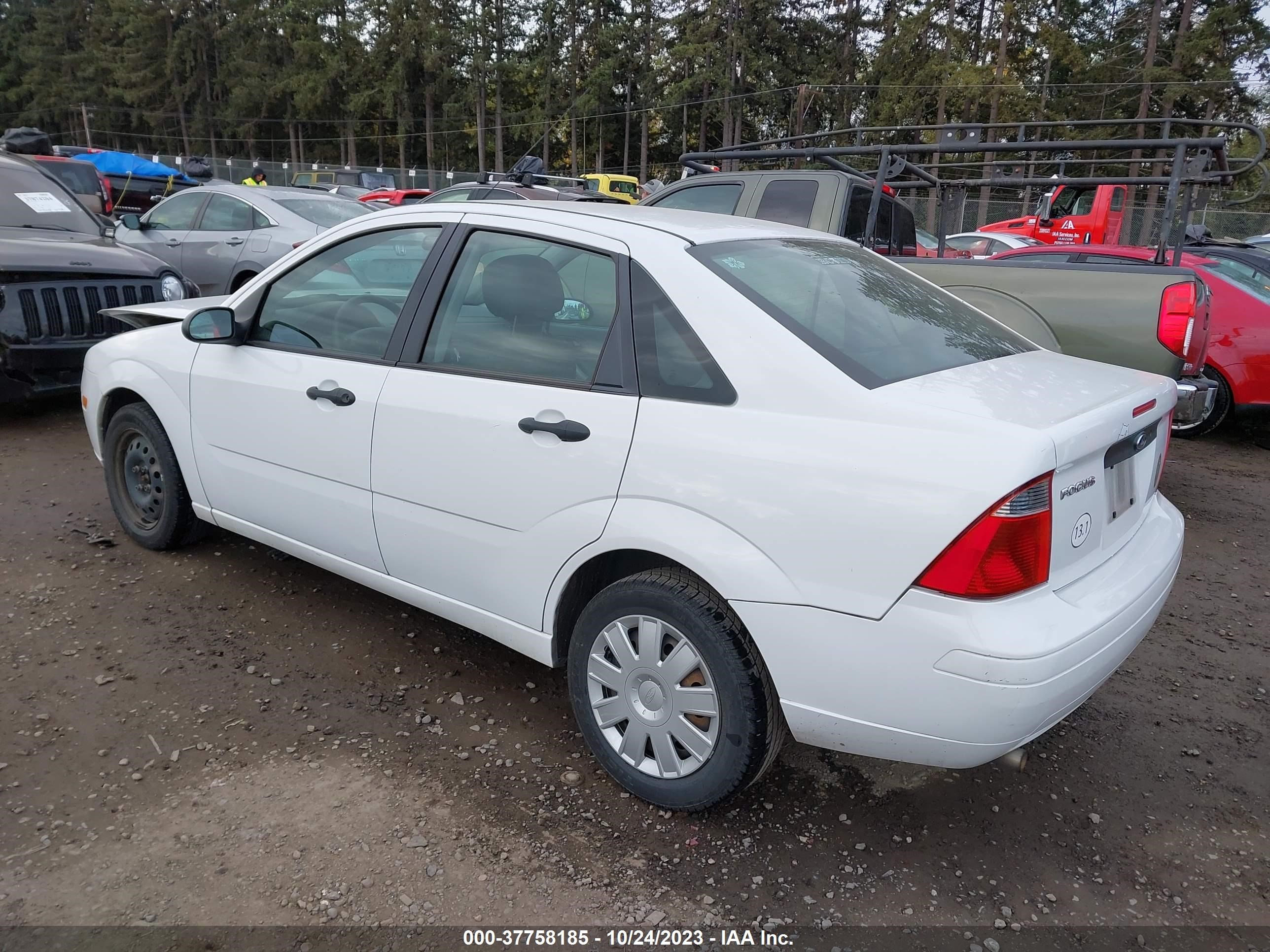 Photo 2 VIN: 1FAFP34N37W353312 - FORD FOCUS 