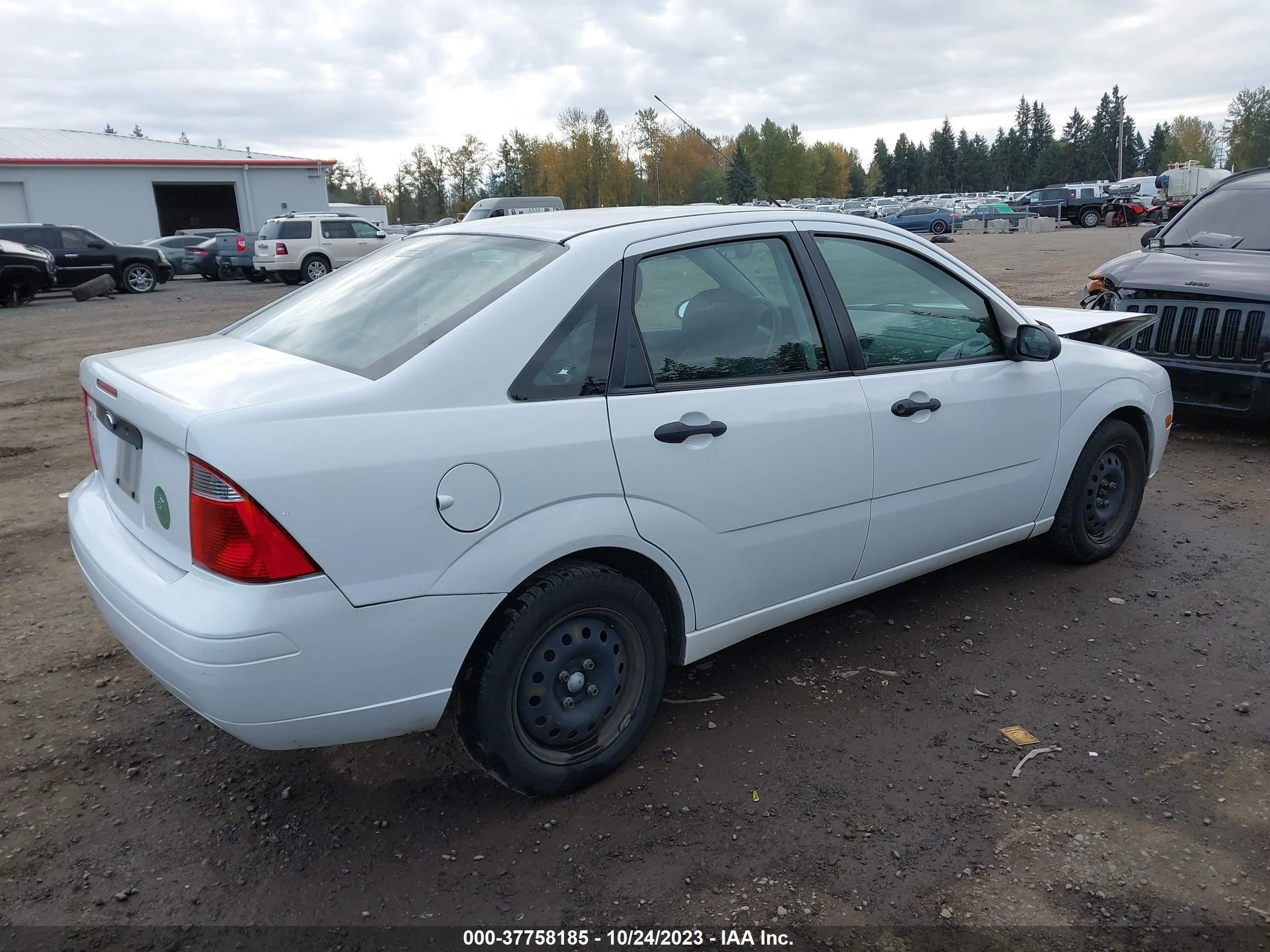 Photo 3 VIN: 1FAFP34N37W353312 - FORD FOCUS 