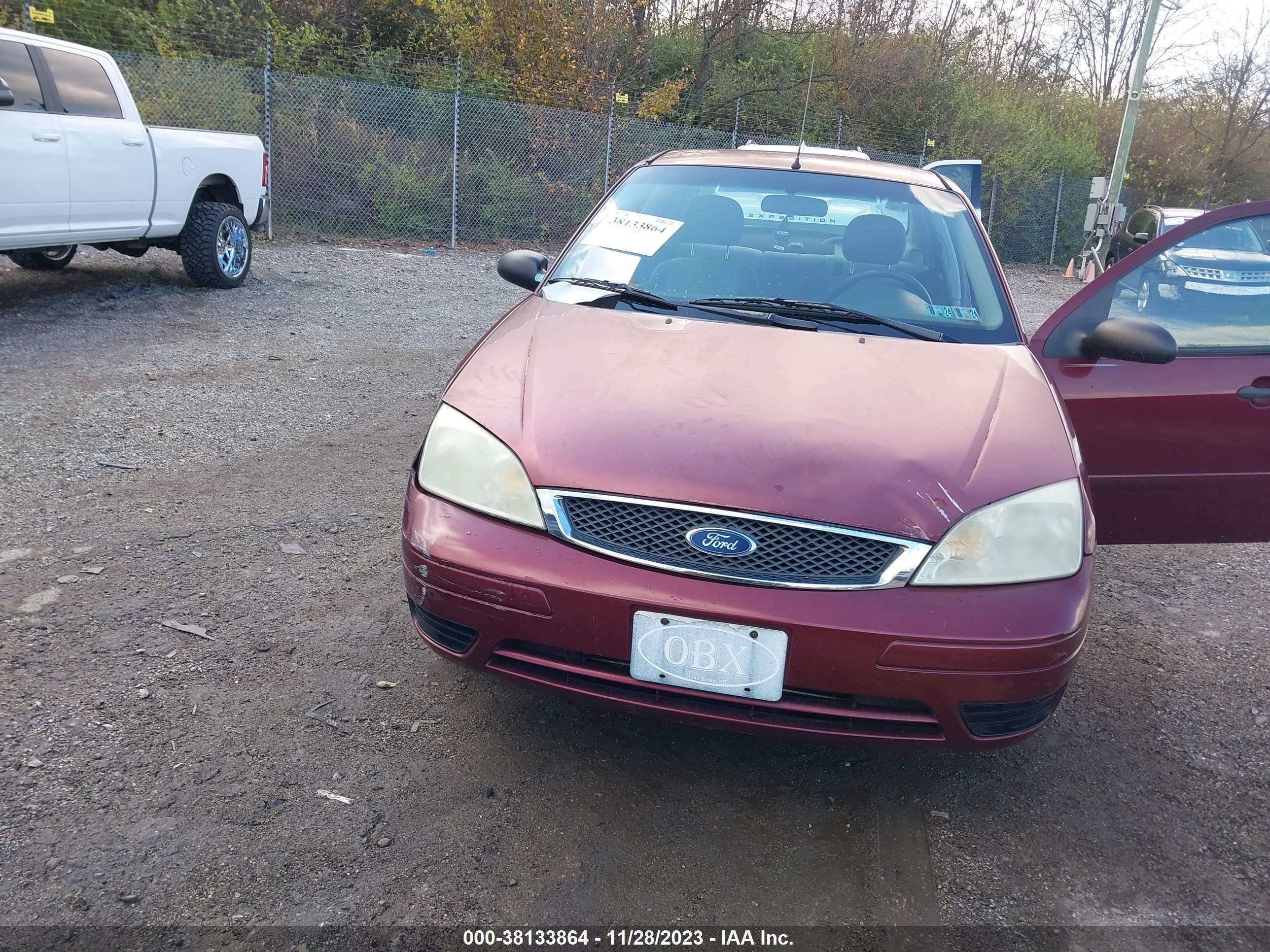 Photo 5 VIN: 1FAFP34N46W229029 - FORD FOCUS 