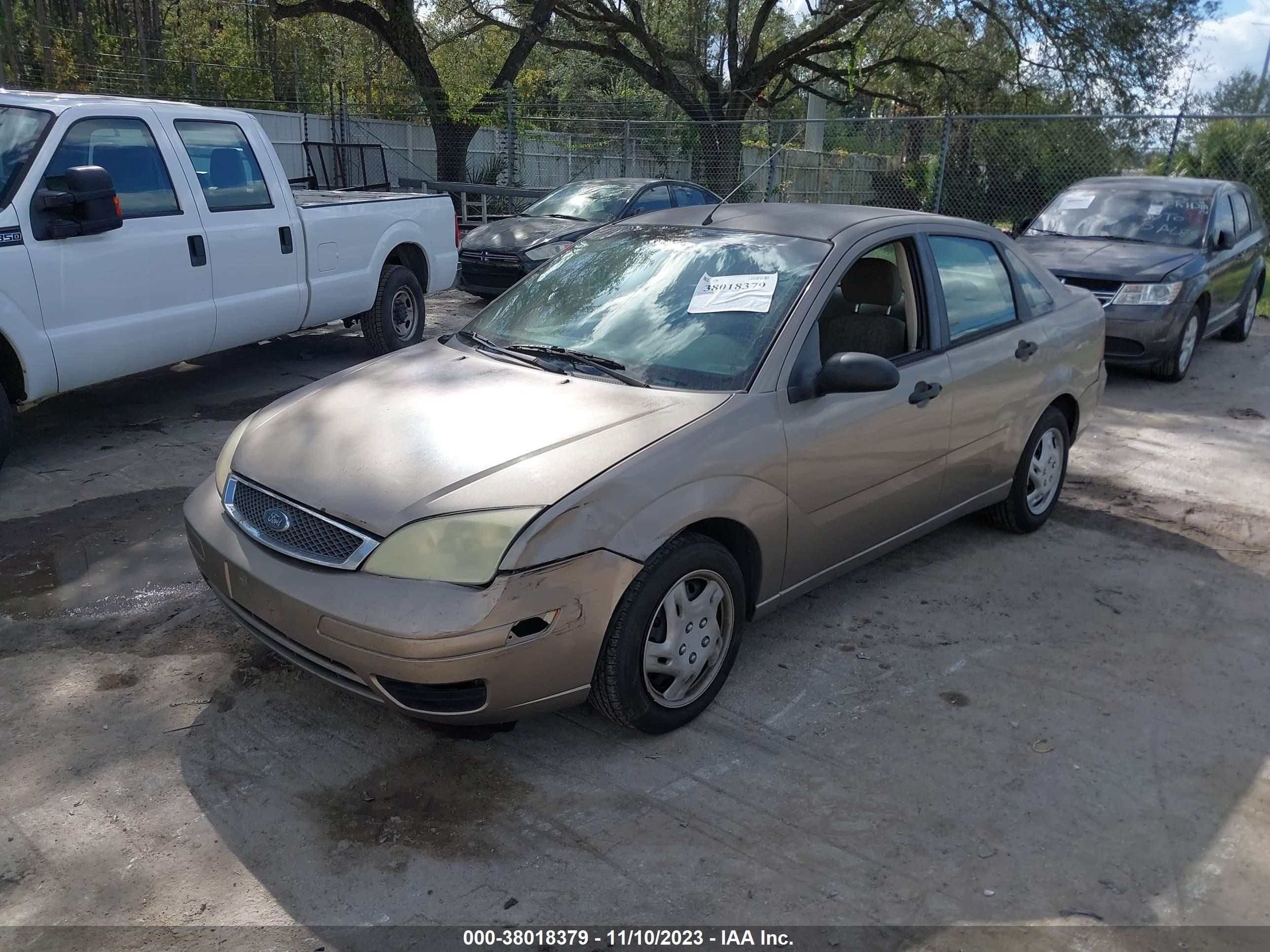 Photo 1 VIN: 1FAFP34N55W133439 - FORD FOCUS 