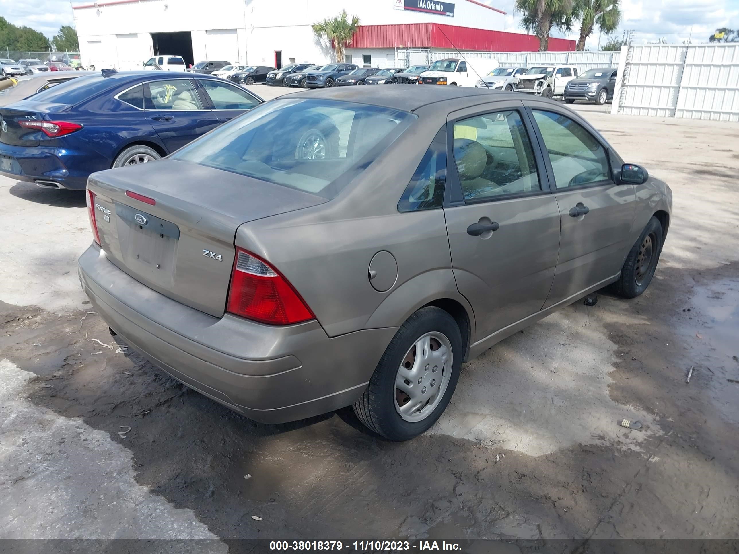 Photo 3 VIN: 1FAFP34N55W133439 - FORD FOCUS 