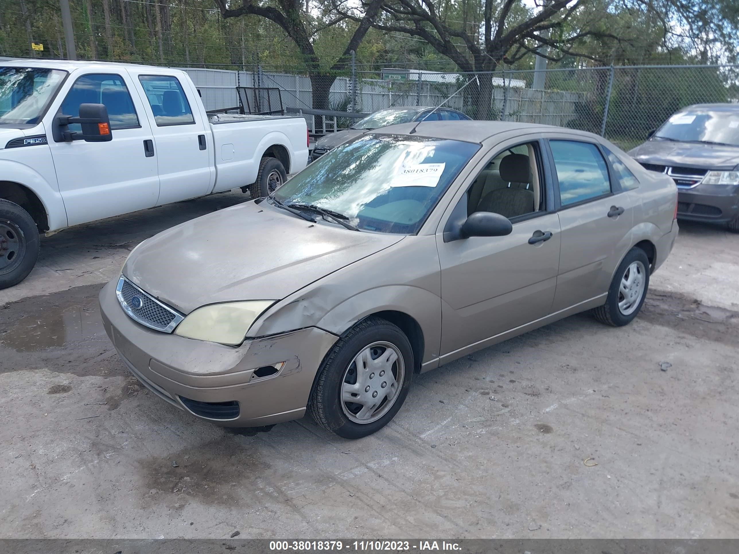 Photo 5 VIN: 1FAFP34N55W133439 - FORD FOCUS 