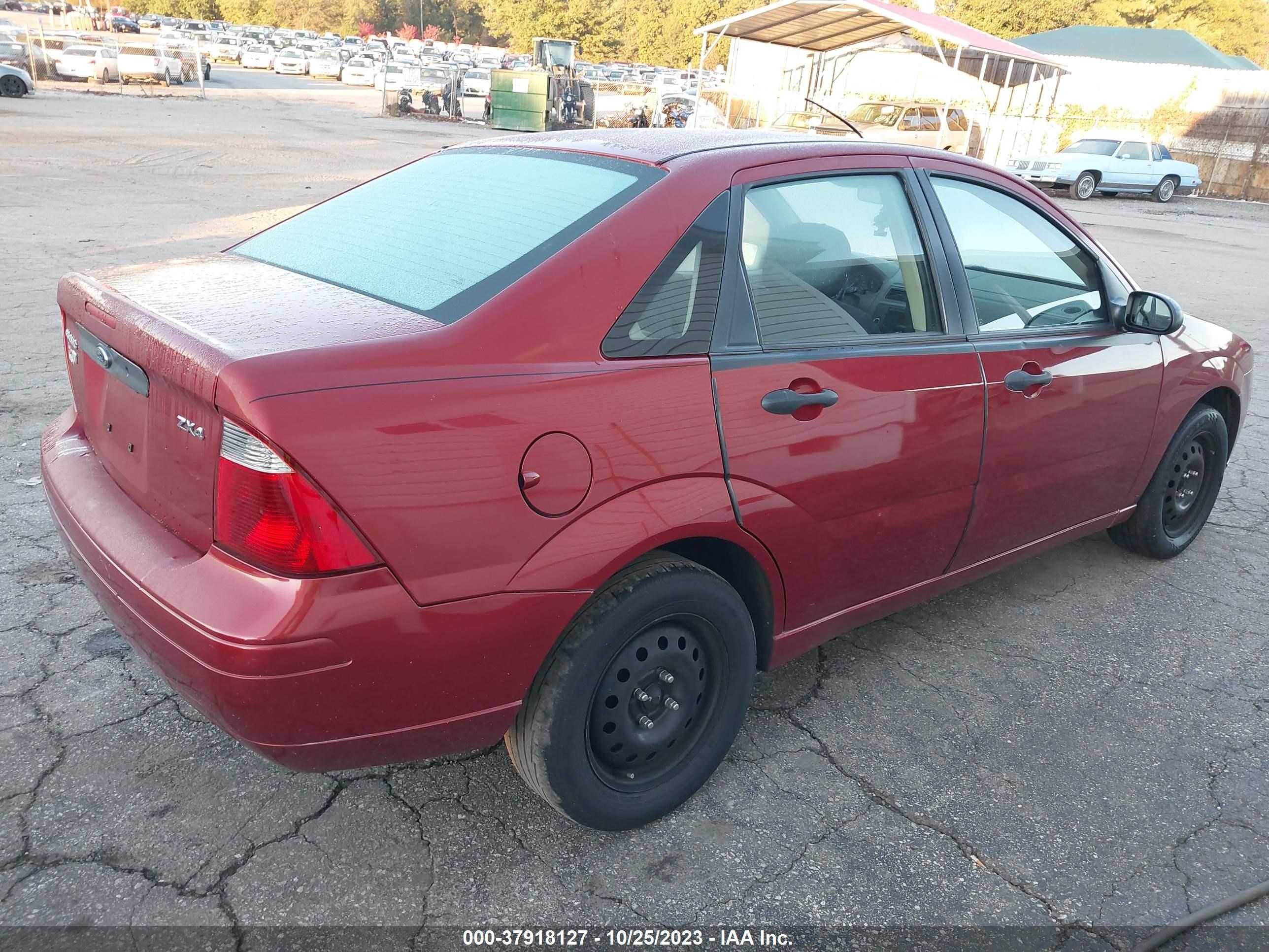 Photo 3 VIN: 1FAFP34N55W207507 - FORD FOCUS 