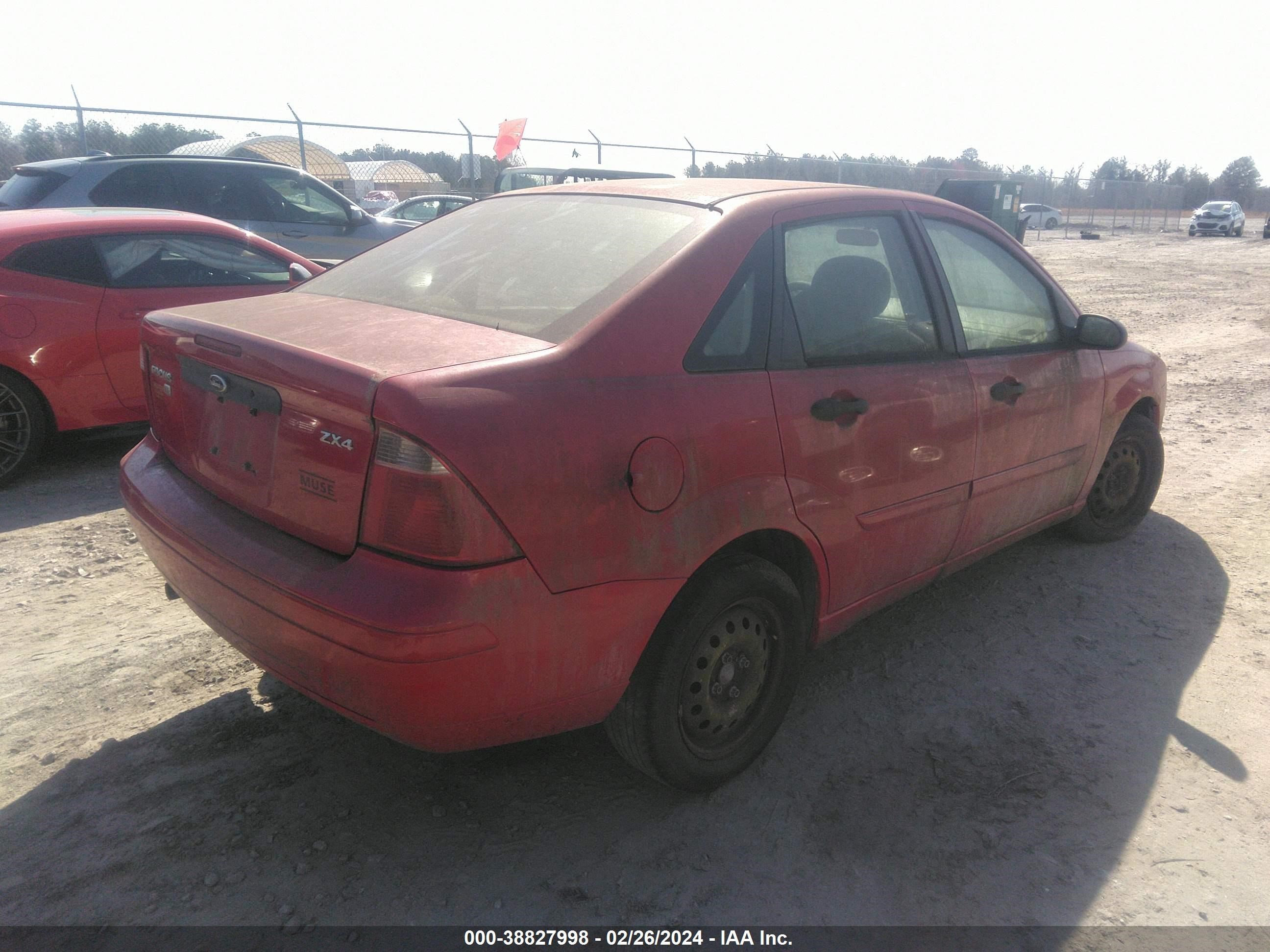 Photo 3 VIN: 1FAFP34N56W111751 - FORD FOCUS 