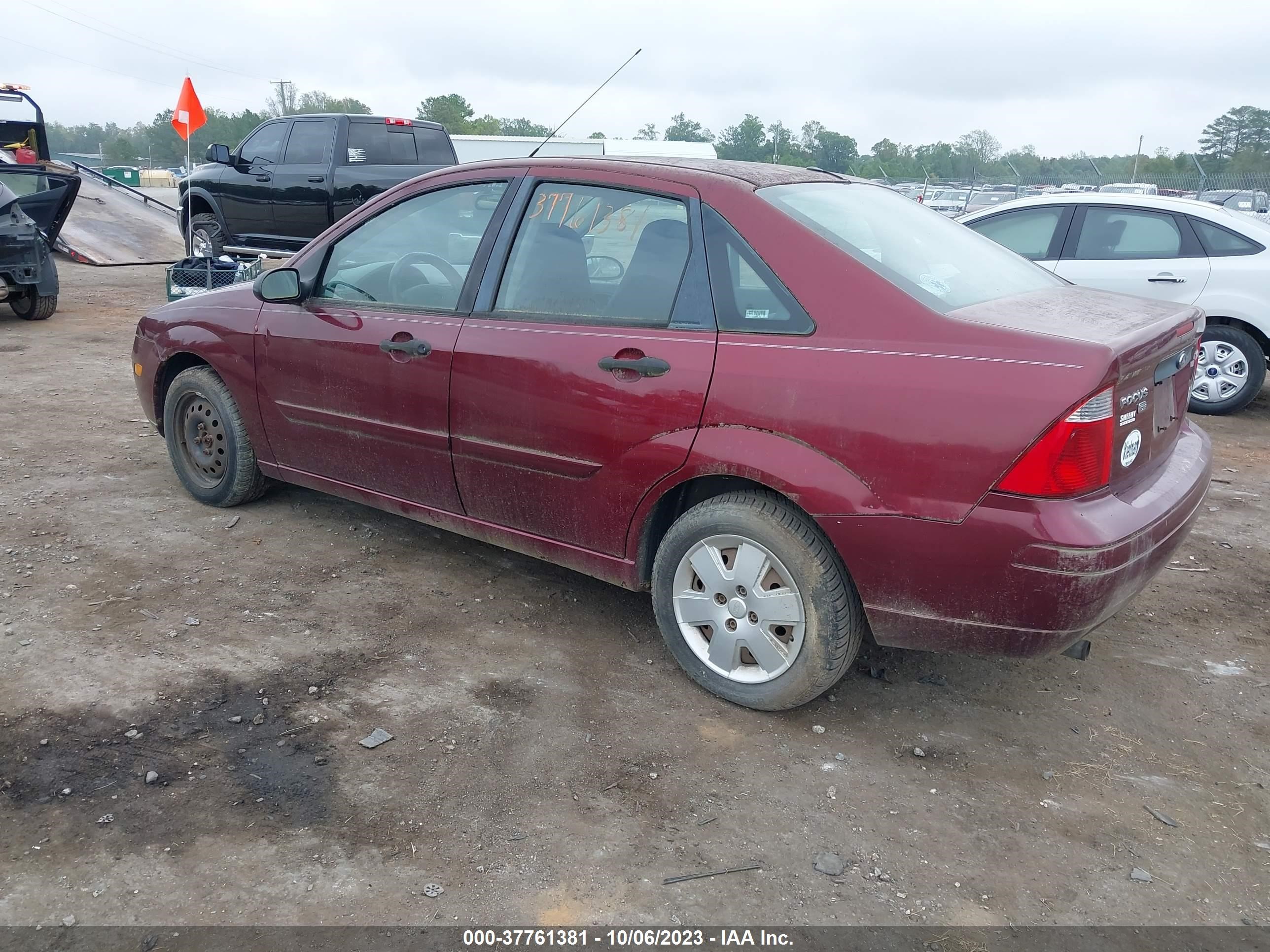 Photo 2 VIN: 1FAFP34N56W135578 - FORD FOCUS 