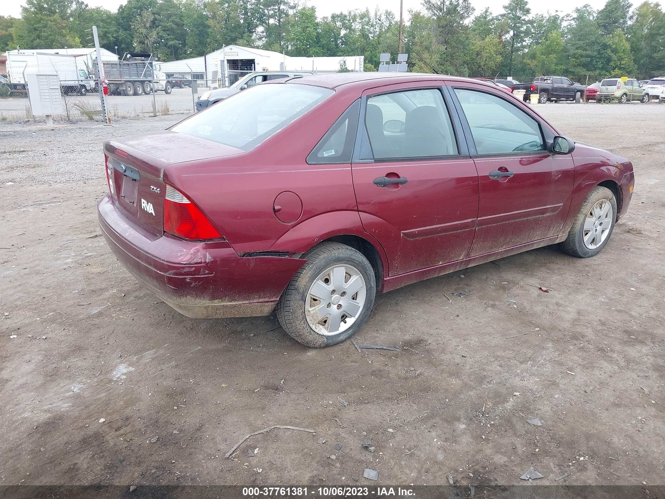 Photo 3 VIN: 1FAFP34N56W135578 - FORD FOCUS 