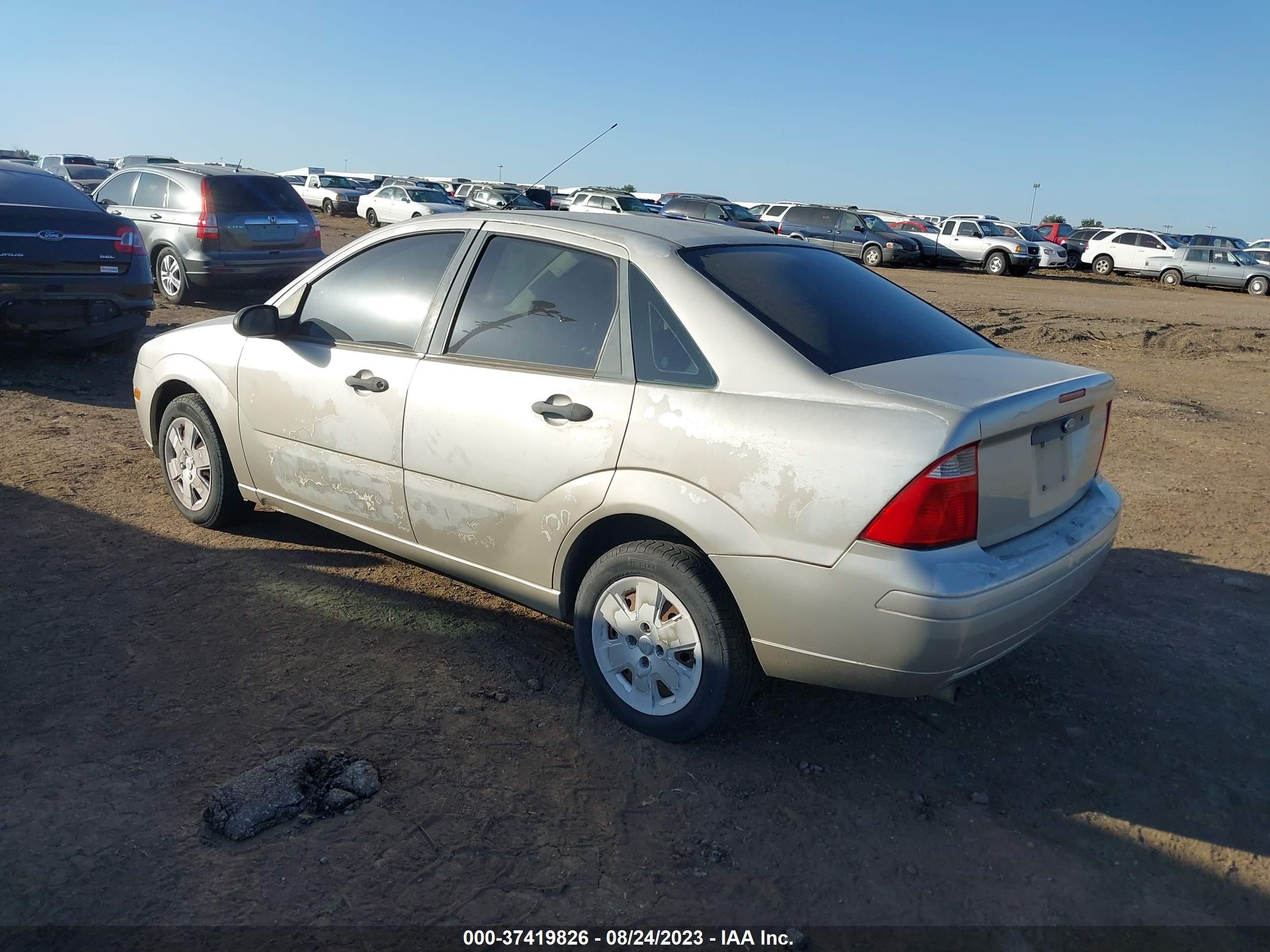 Photo 2 VIN: 1FAFP34N57W299186 - FORD FOCUS 