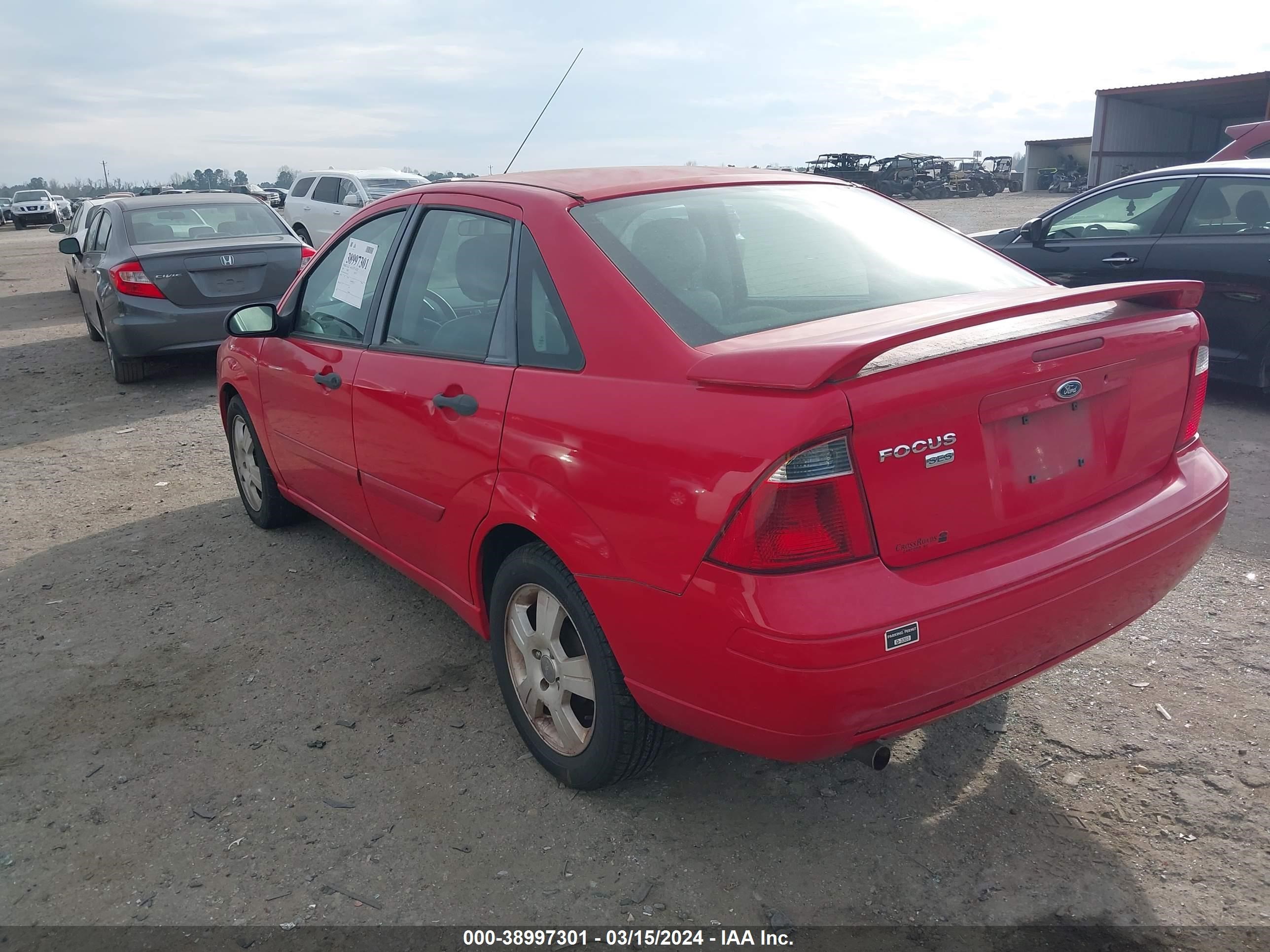 Photo 2 VIN: 1FAFP34N57W316150 - FORD FOCUS 