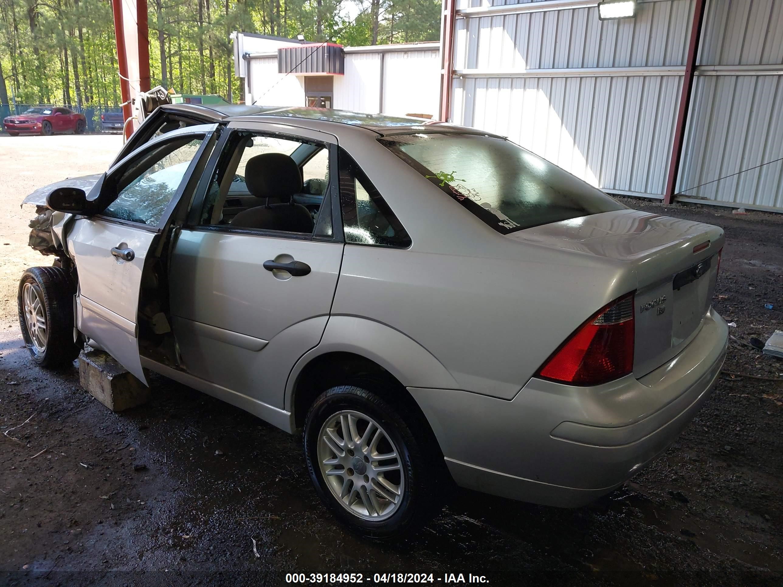 Photo 2 VIN: 1FAFP34N67W158871 - FORD FOCUS 