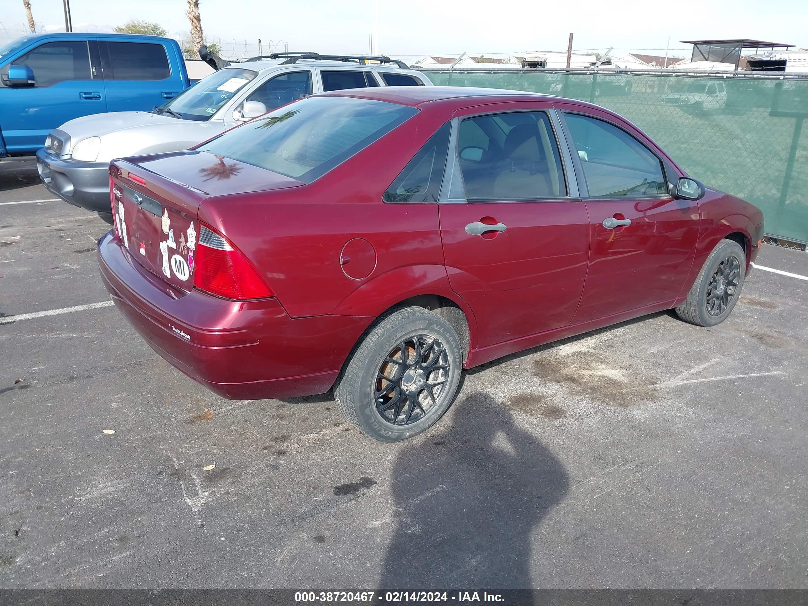 Photo 3 VIN: 1FAFP34N67W298550 - FORD FOCUS 