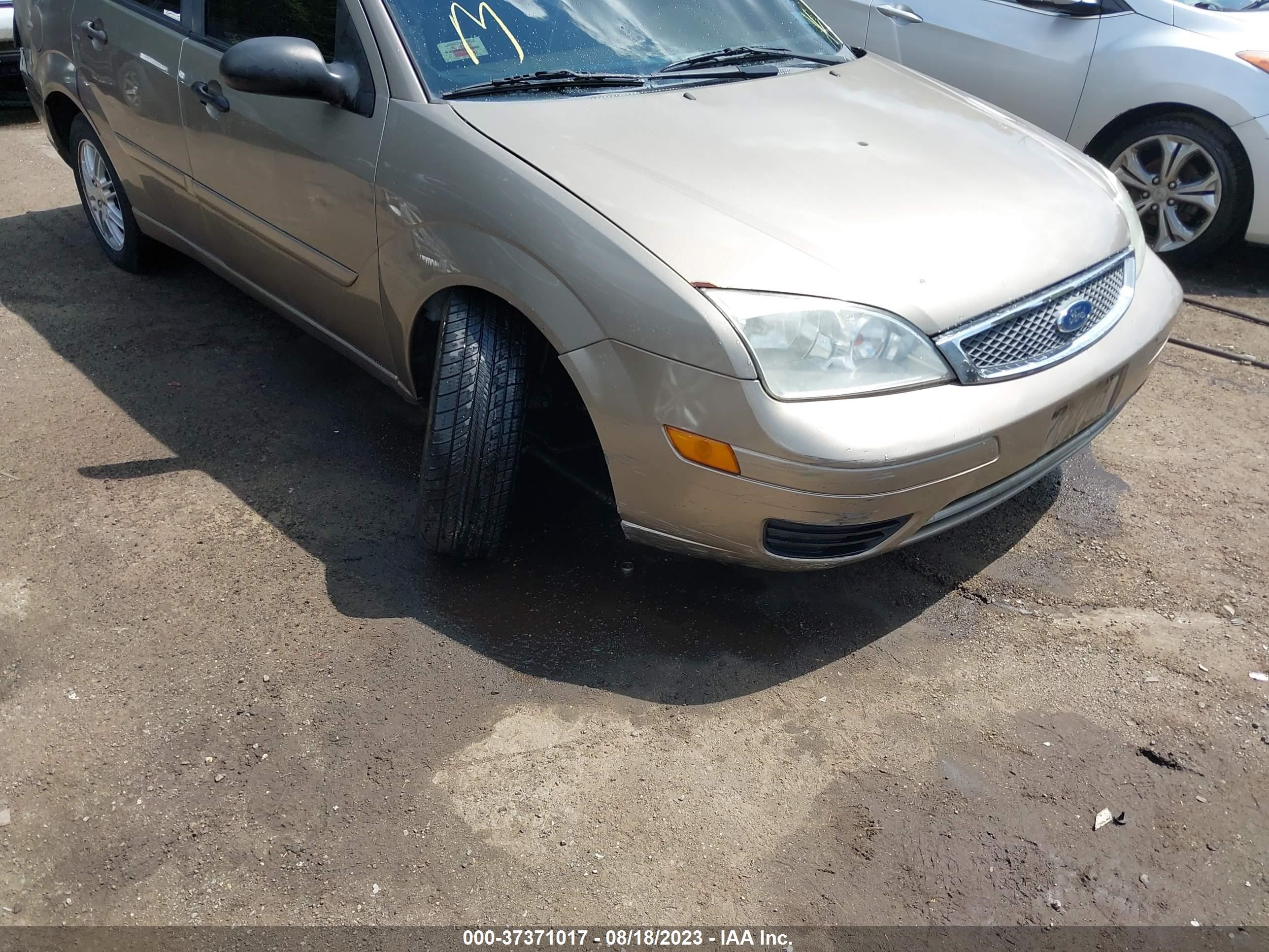 Photo 5 VIN: 1FAFP34N75W163509 - FORD FOCUS 