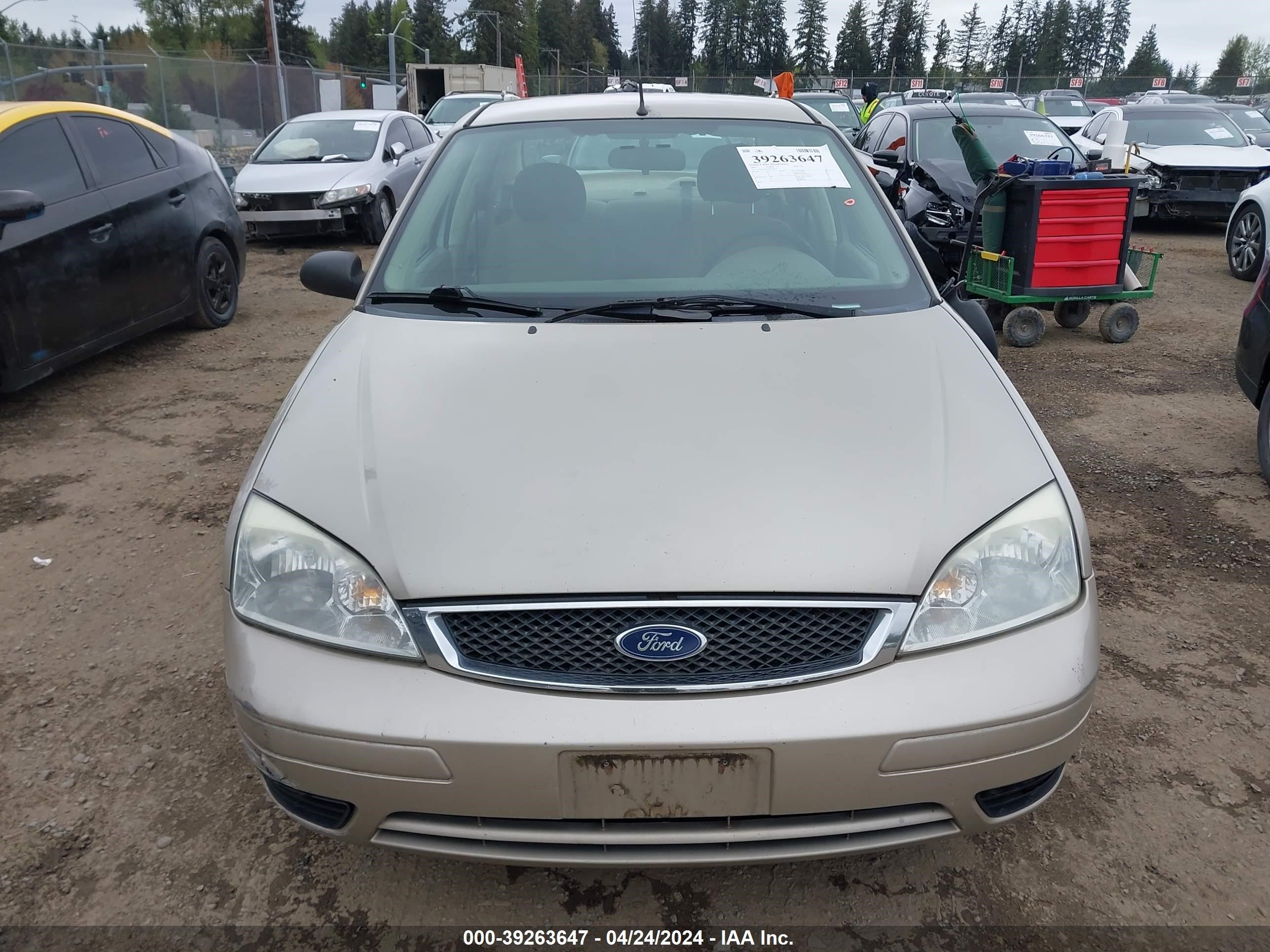 Photo 11 VIN: 1FAFP34N77W234257 - FORD FOCUS 