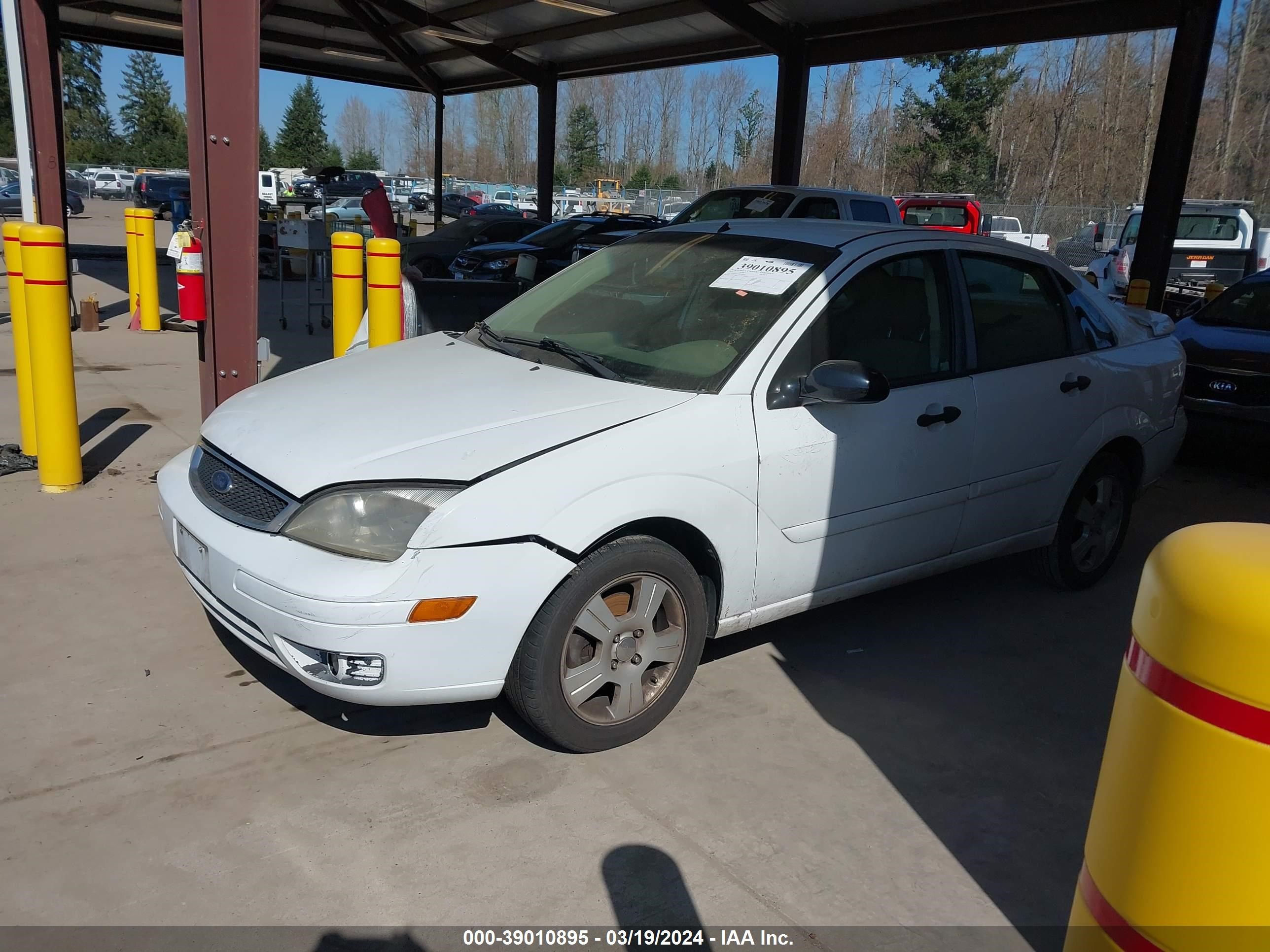 Photo 1 VIN: 1FAFP34N77W306493 - FORD FOCUS 