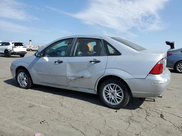 Photo 1 VIN: 1FAFP34N77W322628 - FORD FOCUS ZX4 