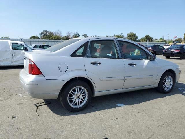 Photo 2 VIN: 1FAFP34N77W322628 - FORD FOCUS ZX4 