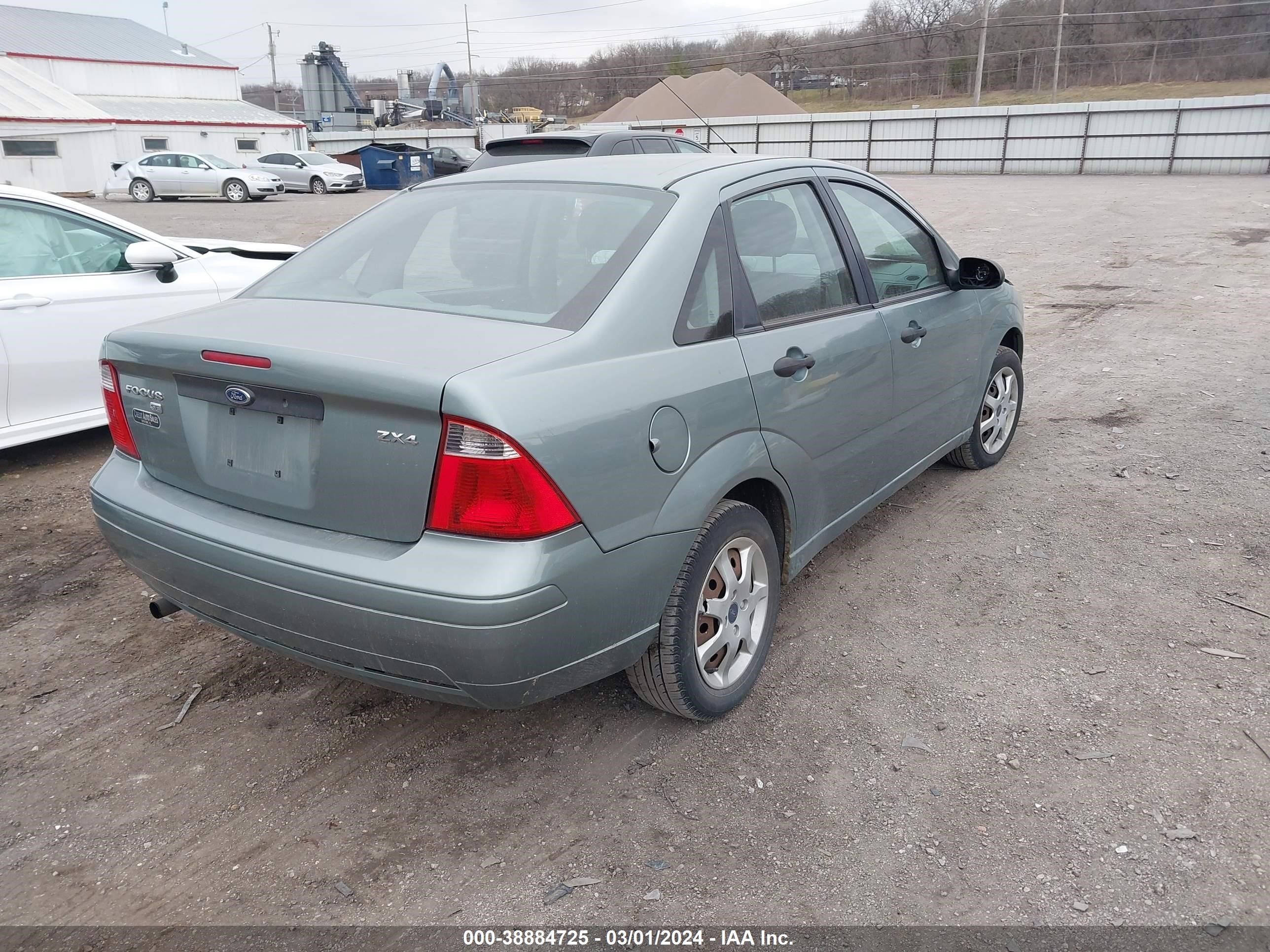 Photo 3 VIN: 1FAFP34N85W265496 - FORD FOCUS 