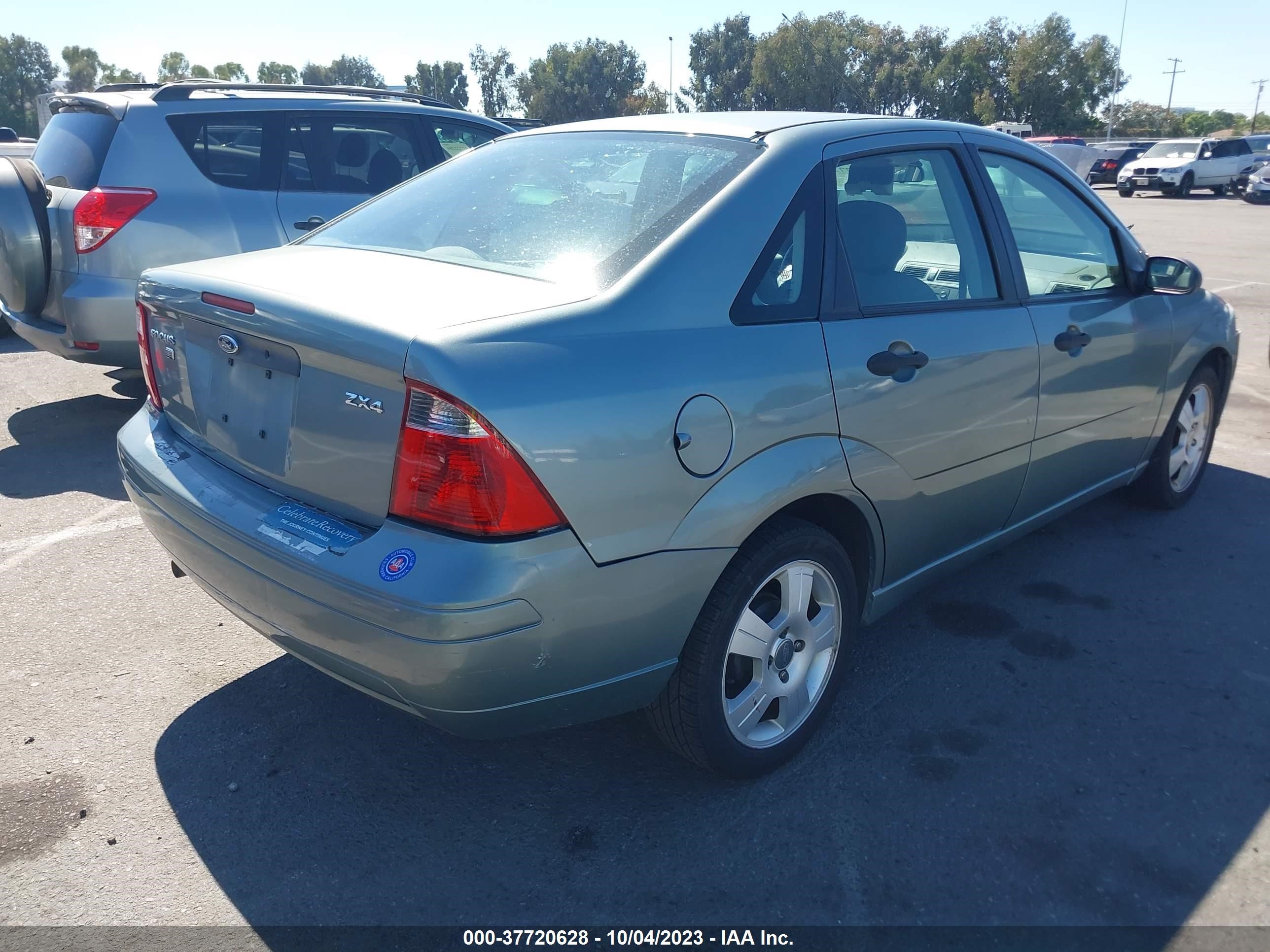 Photo 3 VIN: 1FAFP34N85W290124 - FORD FOCUS 