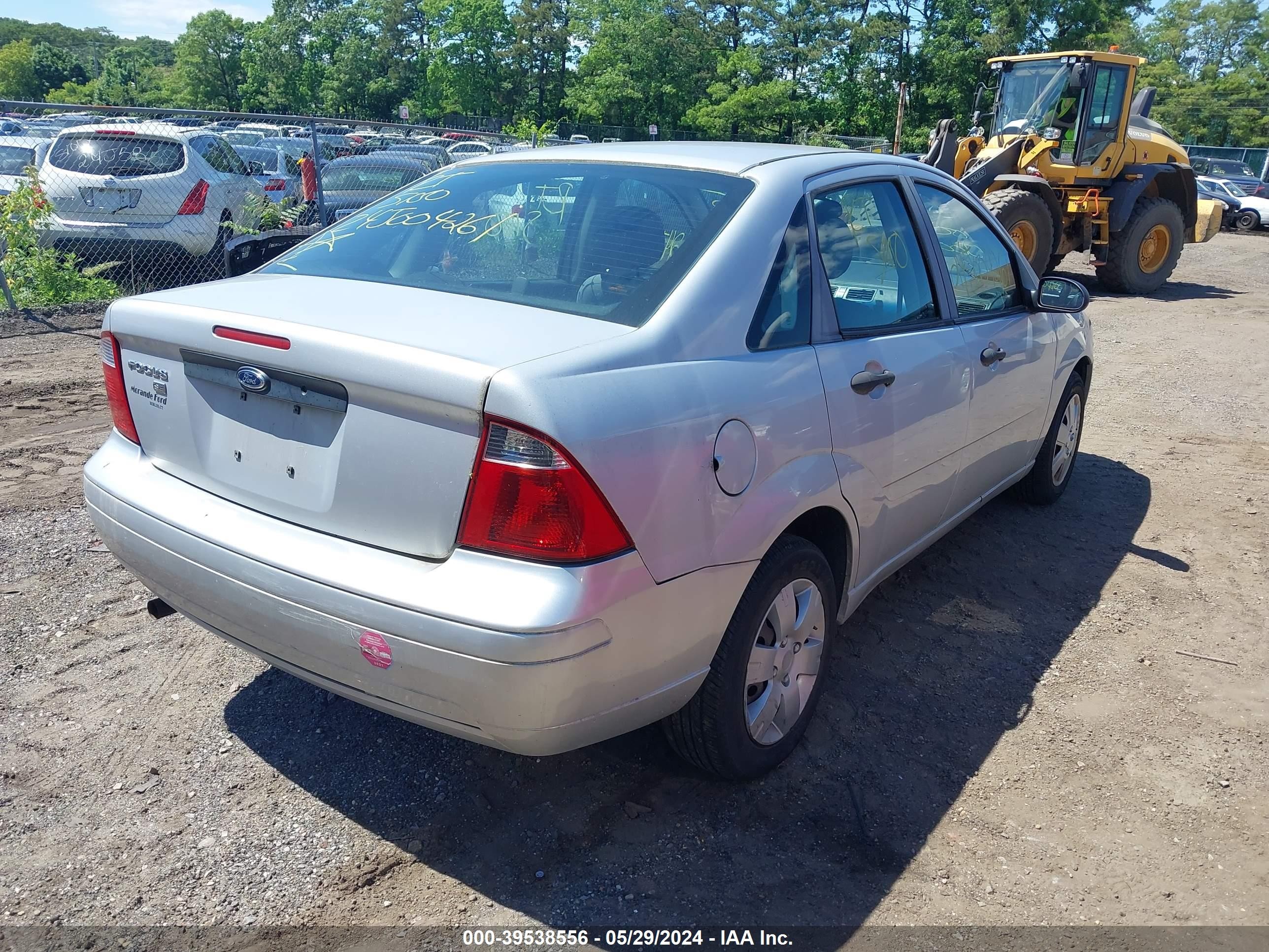 Photo 3 VIN: 1FAFP34N87W285475 - FORD FOCUS 