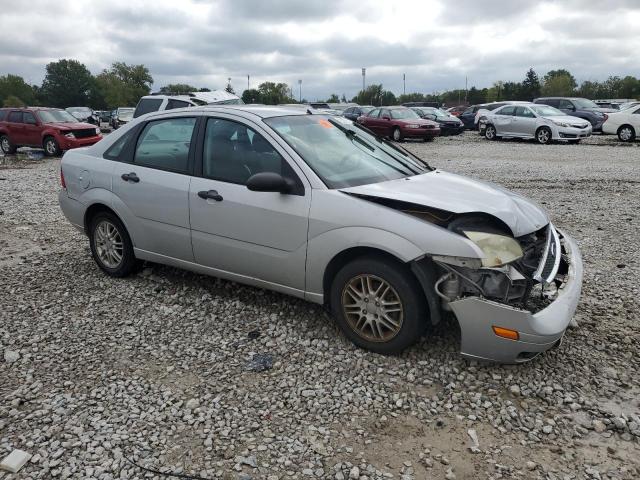 Photo 3 VIN: 1FAFP34NX5W250420 - FORD FOCUS ZX4 