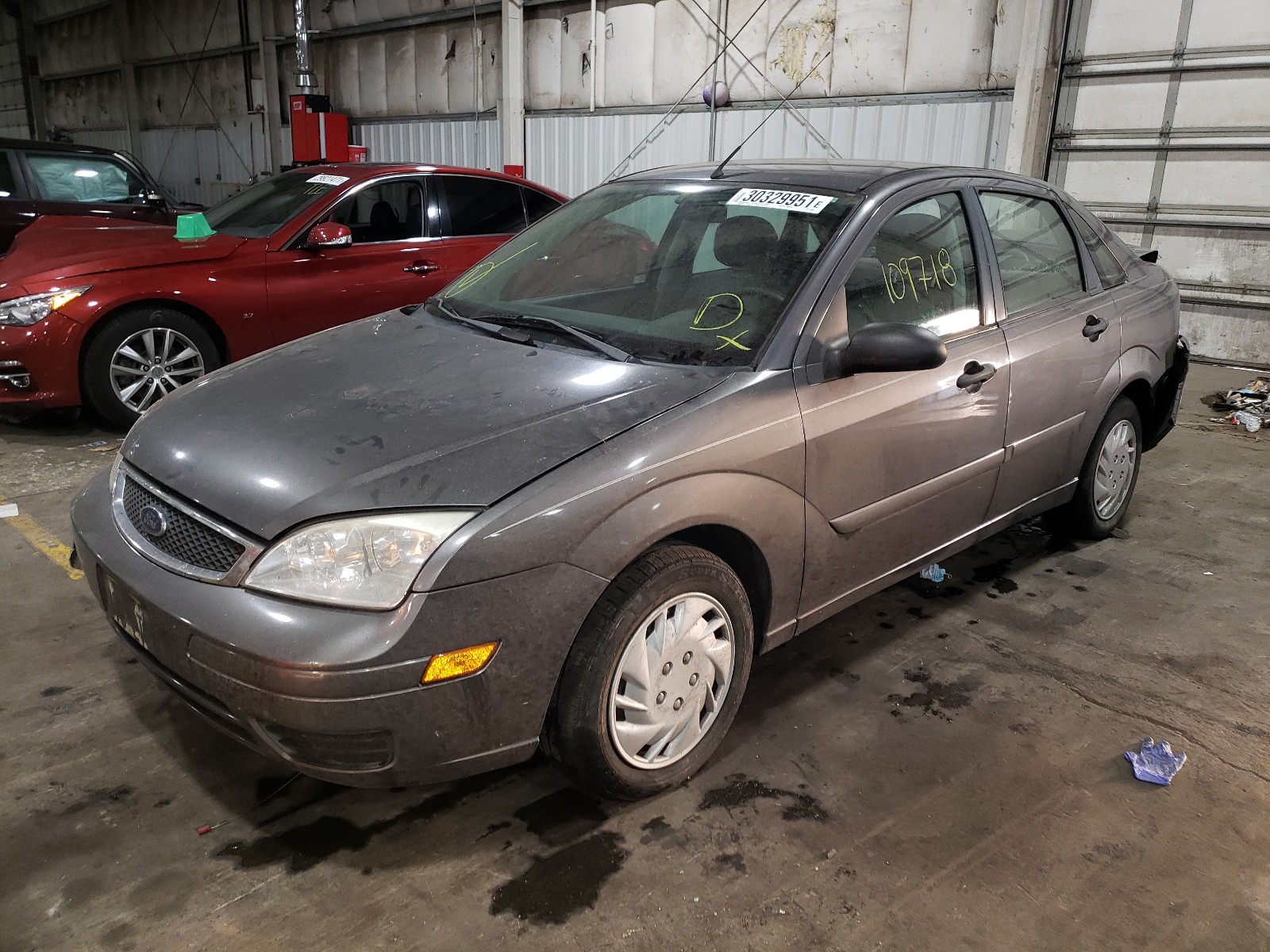 Photo 1 VIN: 1FAFP34NX7W106904 - FORD FOCUS ZX4 